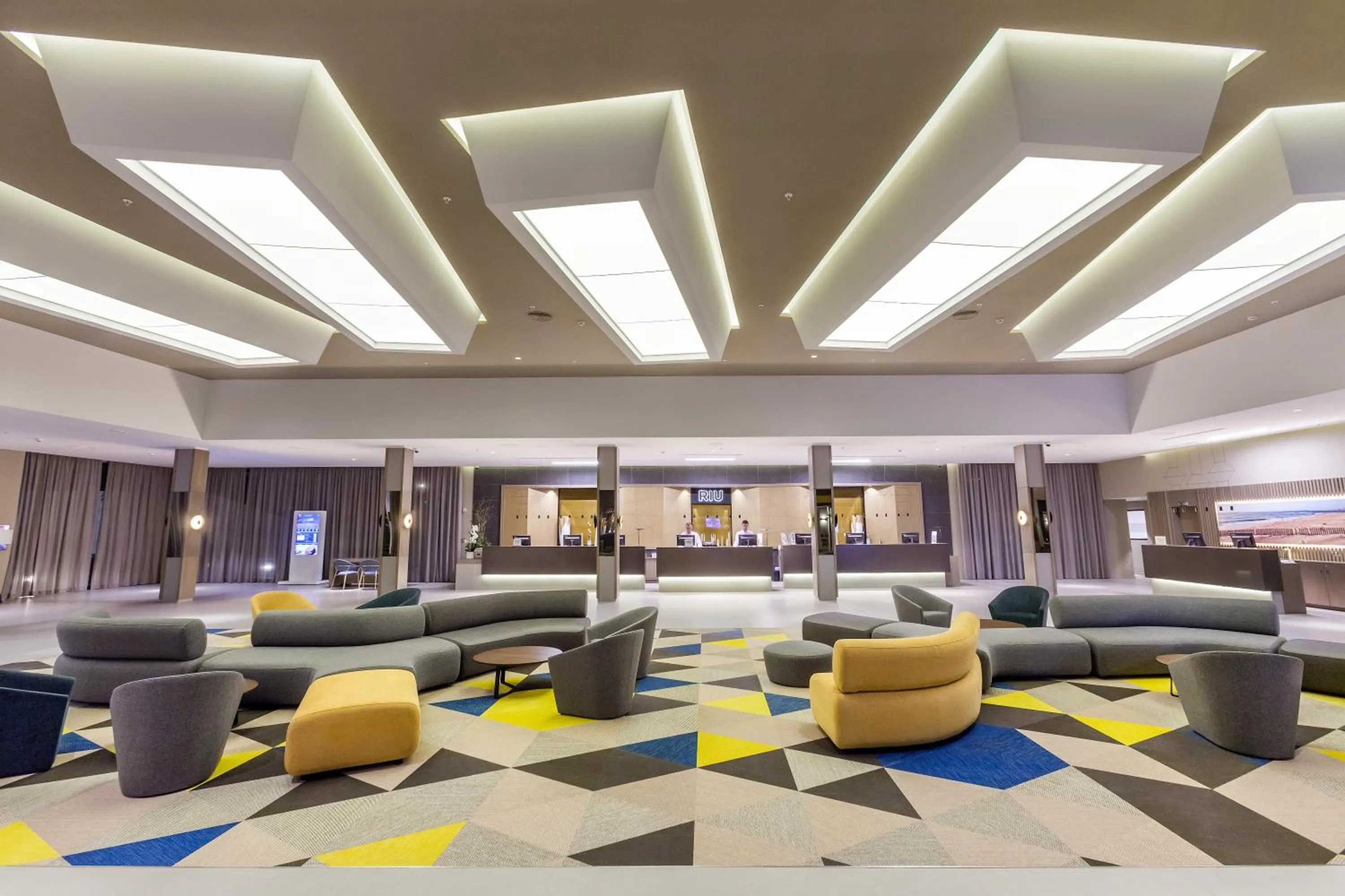 Lobby or reception in Hotel Riu Chiclana - All Inclusive