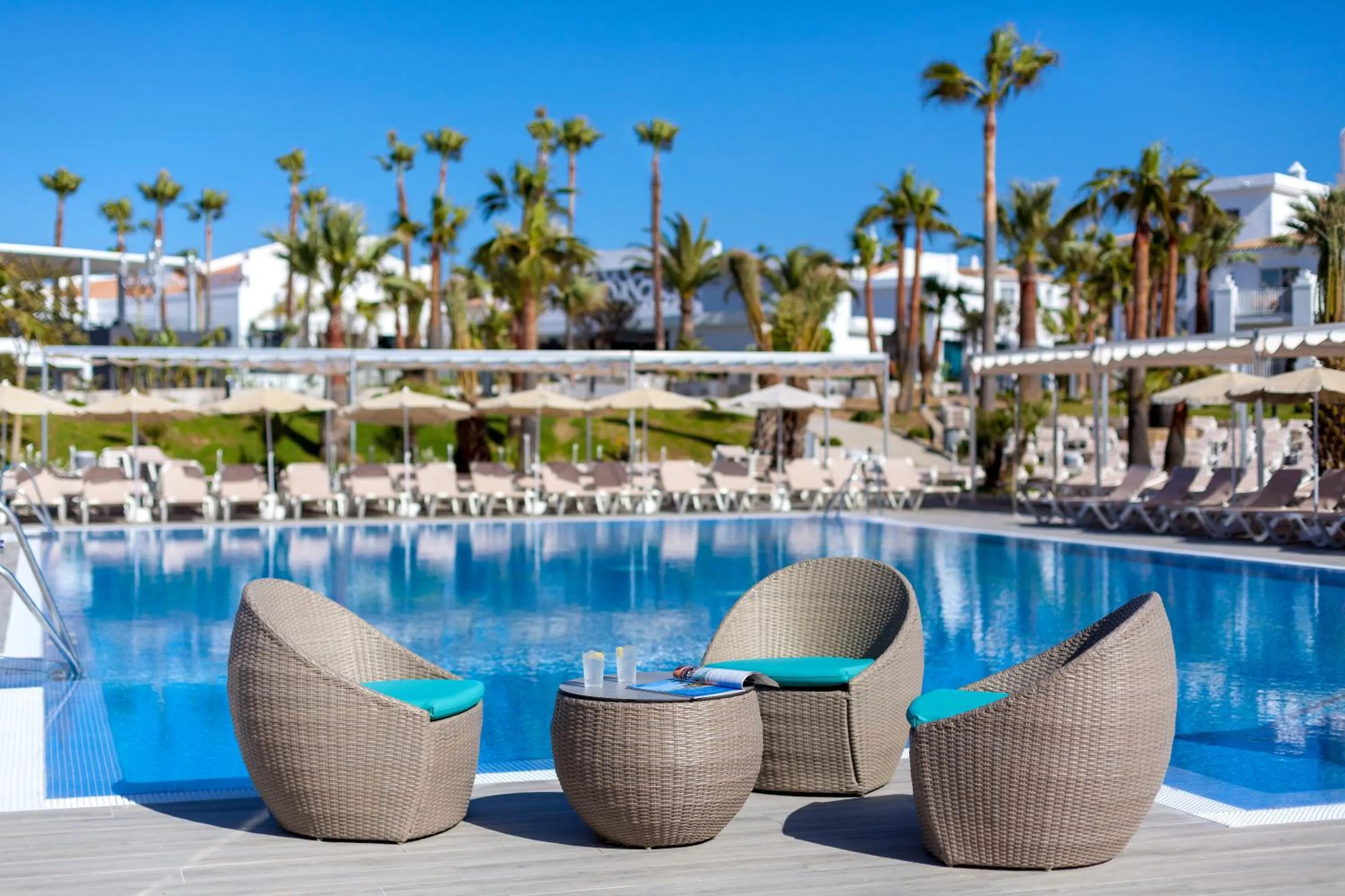 Lounge or bar in Hotel Riu Chiclana - All Inclusive