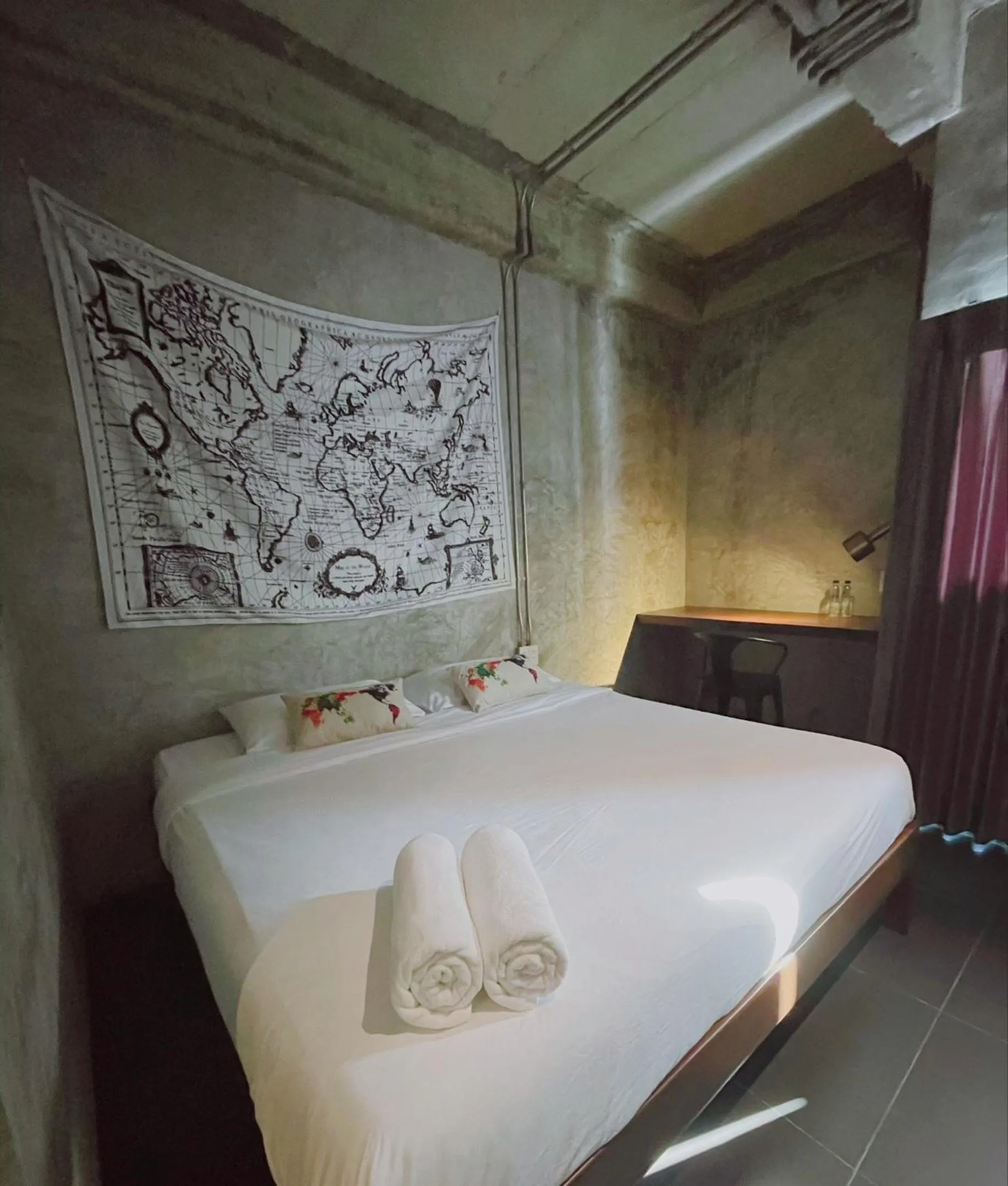 Bed in The LOCAL Ari