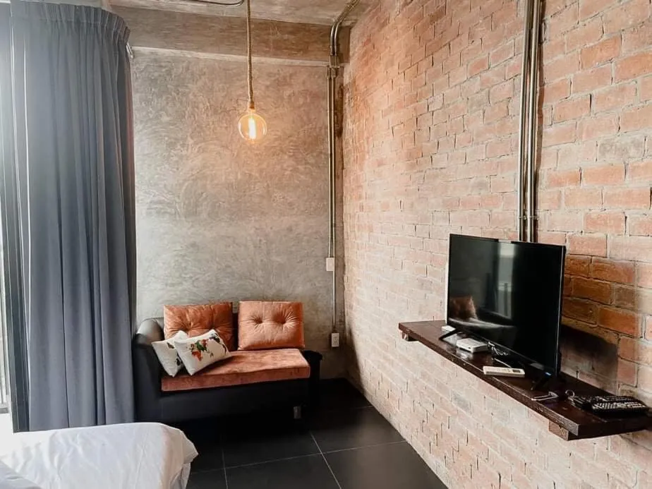 Bed in The LOCAL Ari