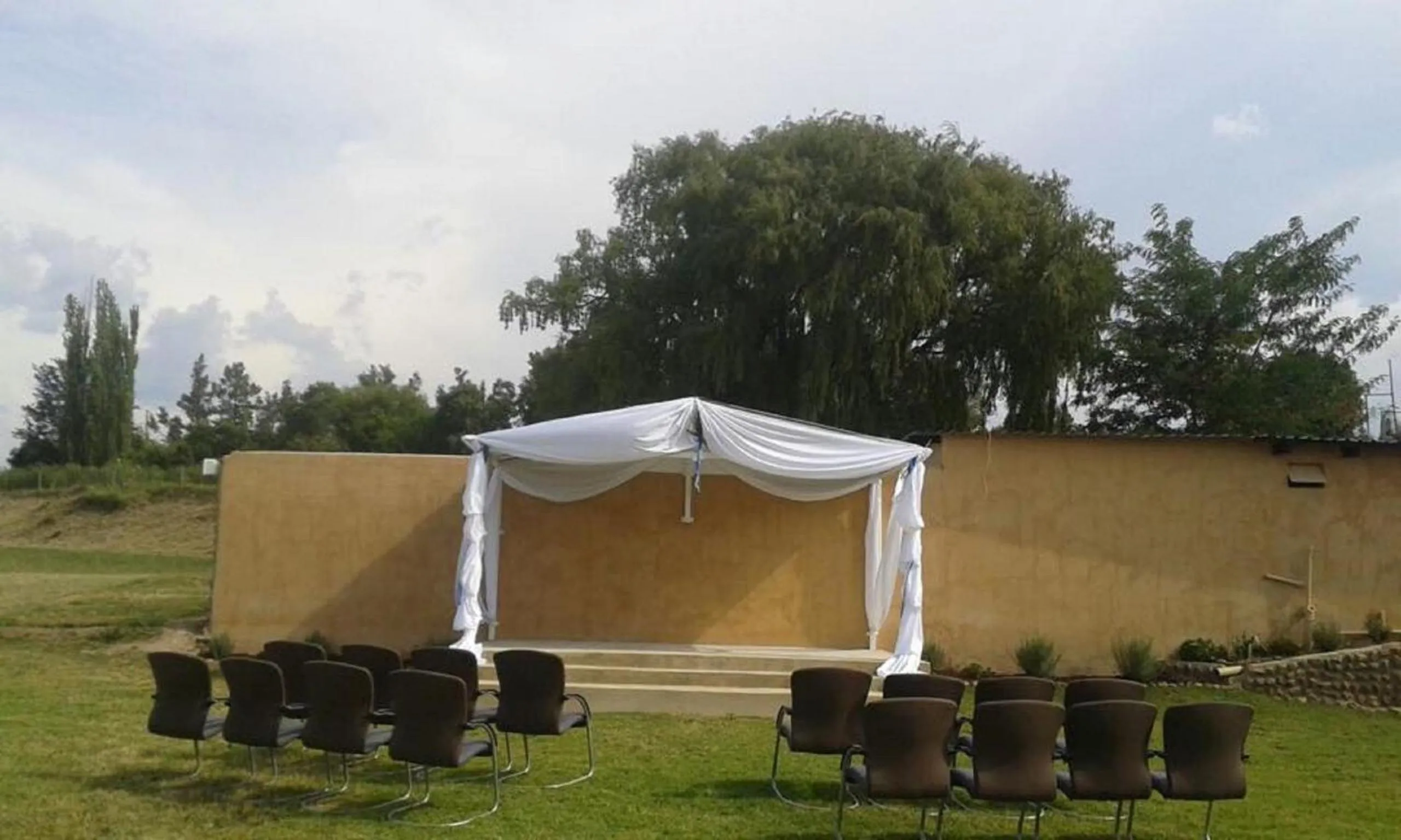 Business facilities in Lanseria Country Estate