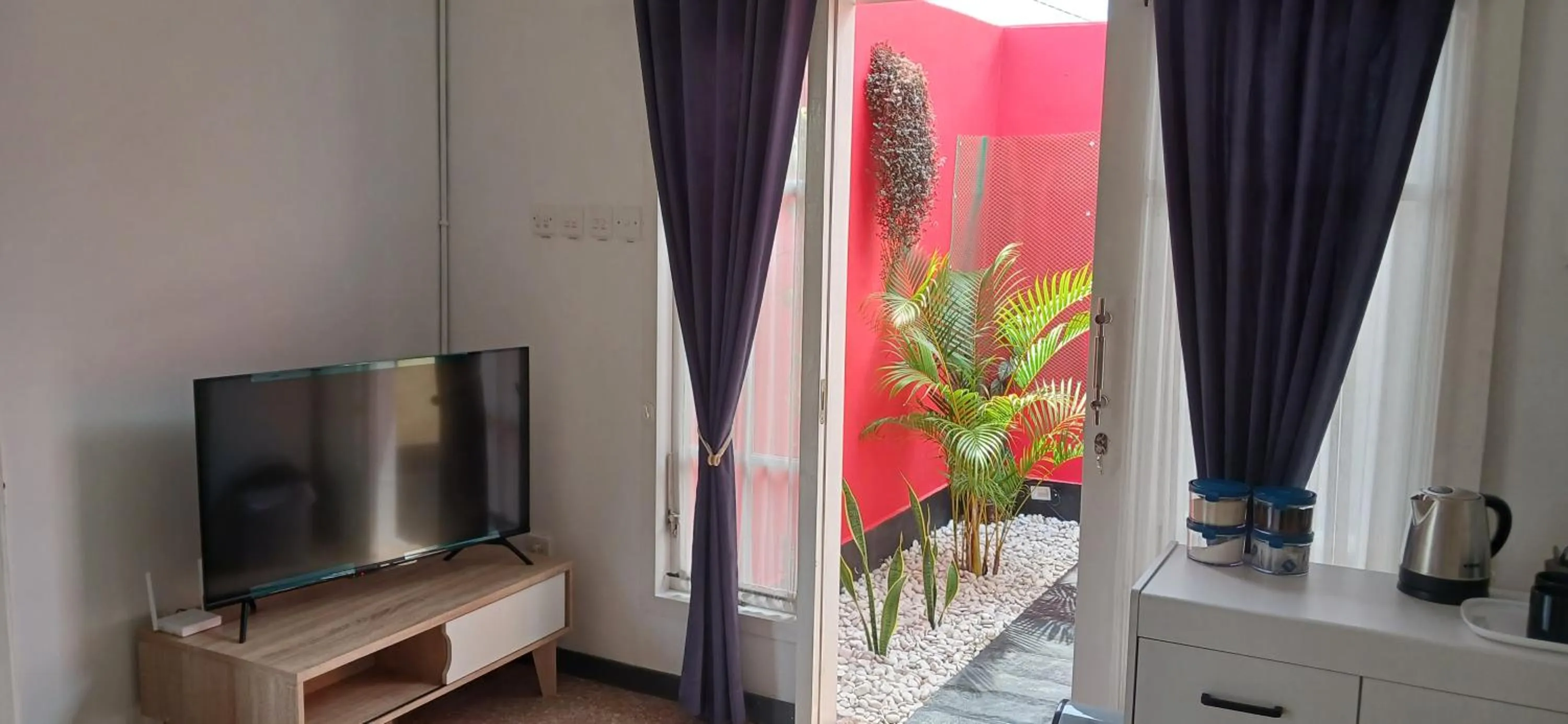 Garden view in Dewi Sri Guesthouse