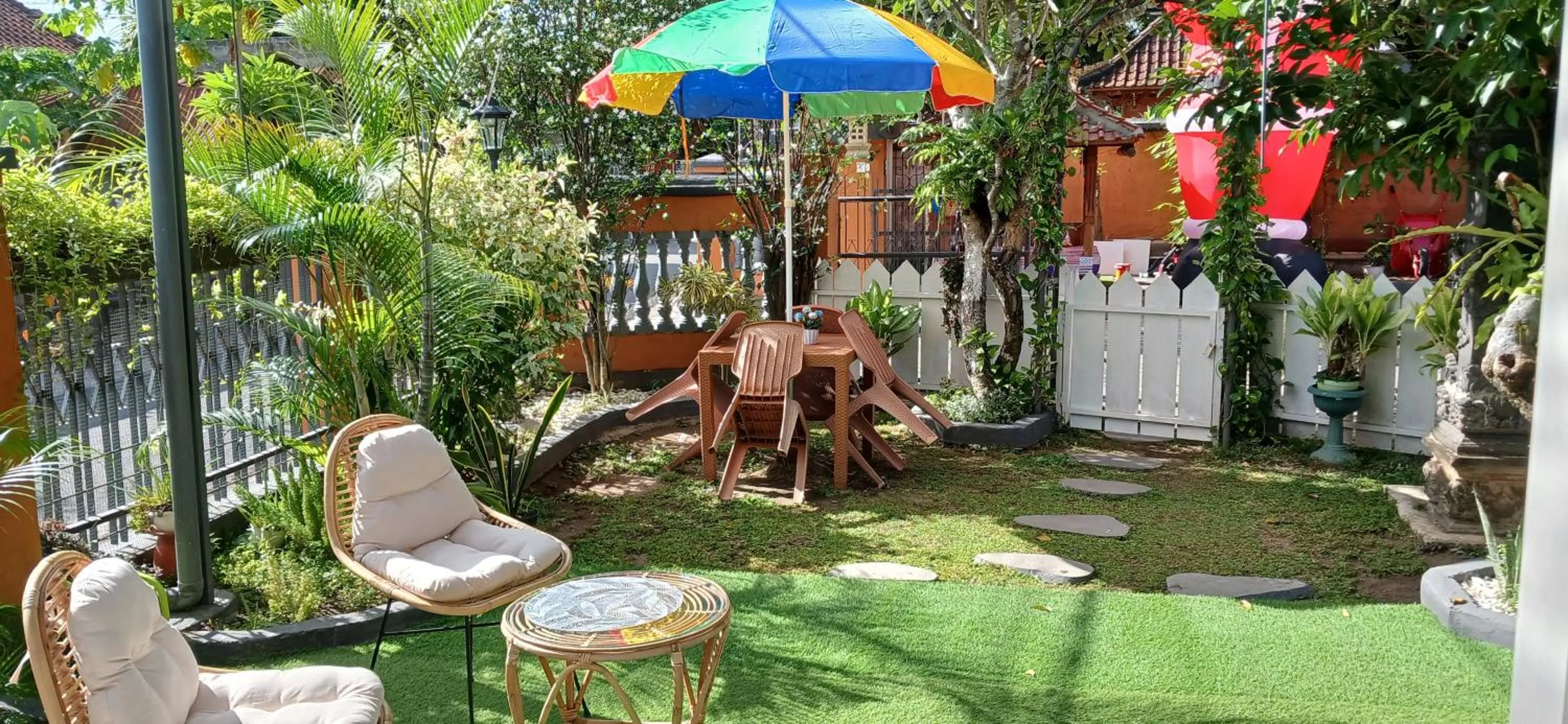 Garden view in Dewi Sri Guesthouse