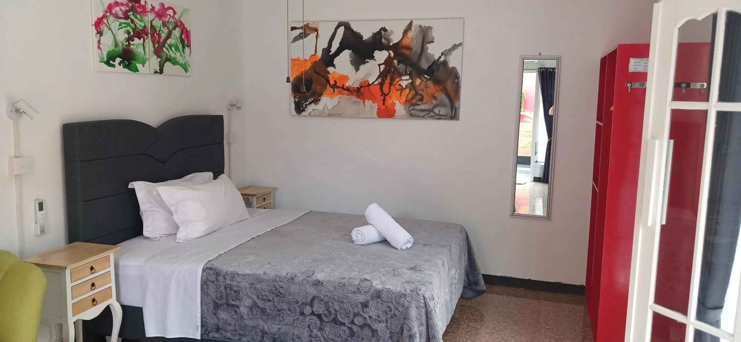 Bed in Dewi Sri Guesthouse