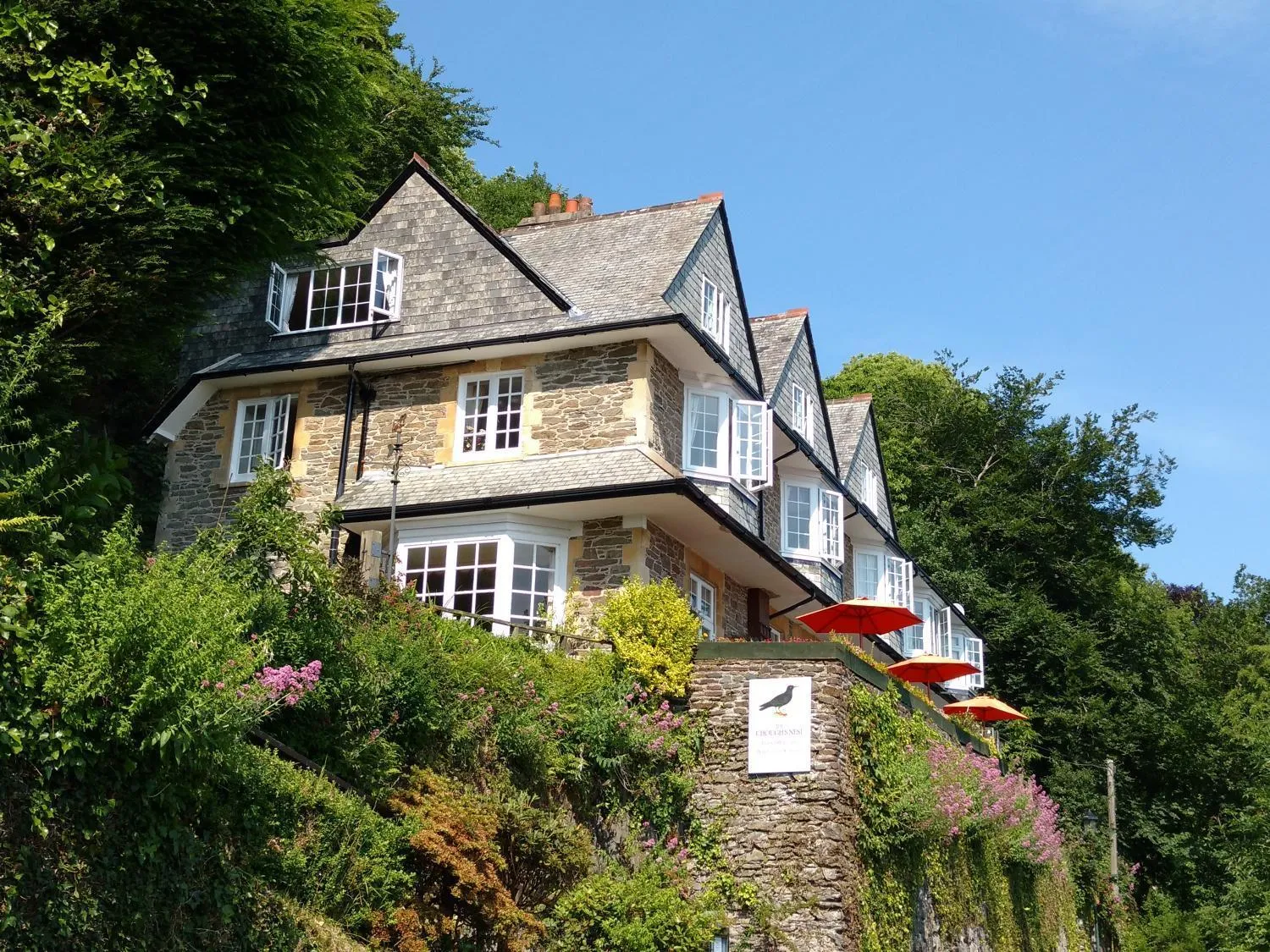 Chough's Nest Hotel