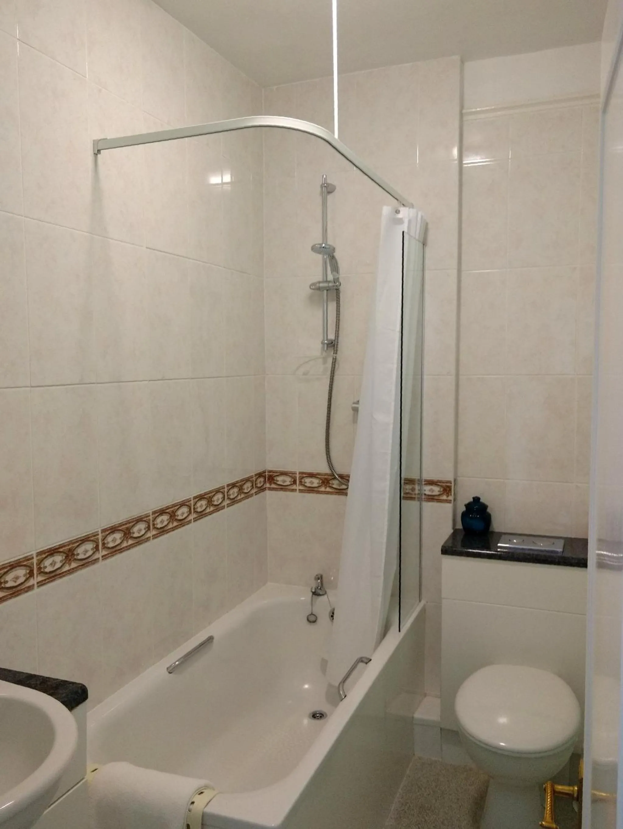 Superior Double Room in Chough's Nest Hotel