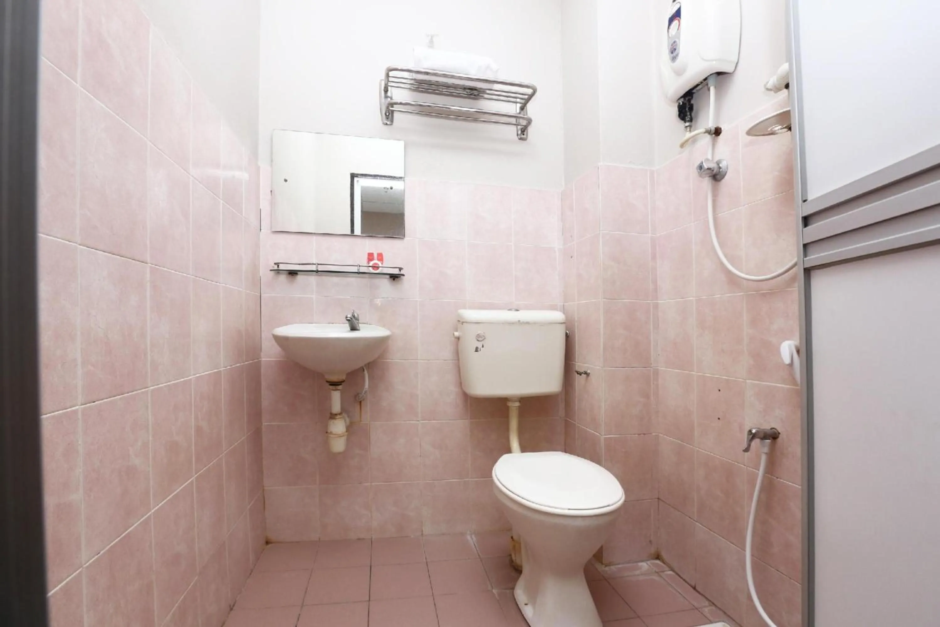 Bathroom in Hotel O Destiny Riverside Hotel