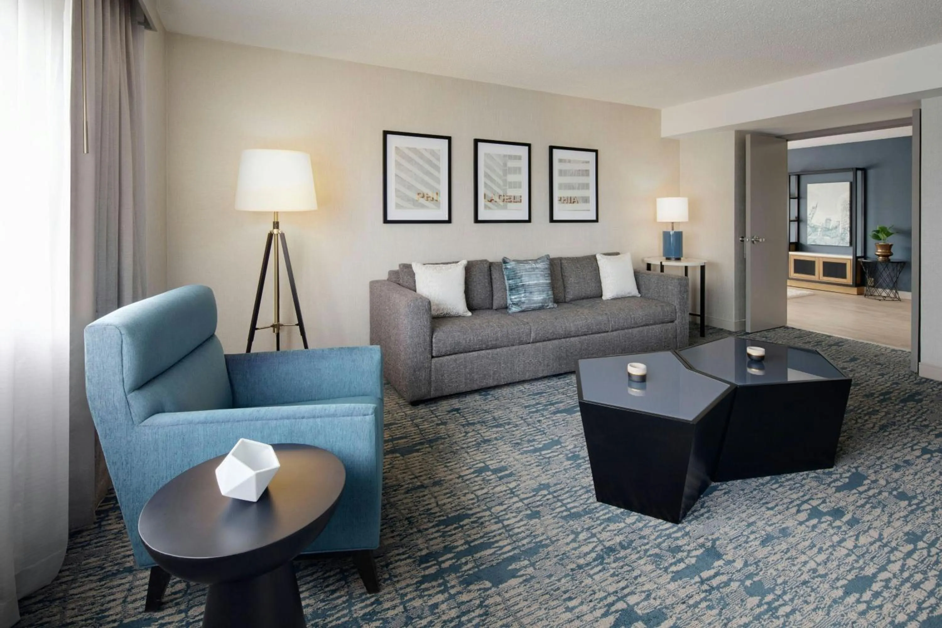 Living room in Sheraton Philadelphia Downtown