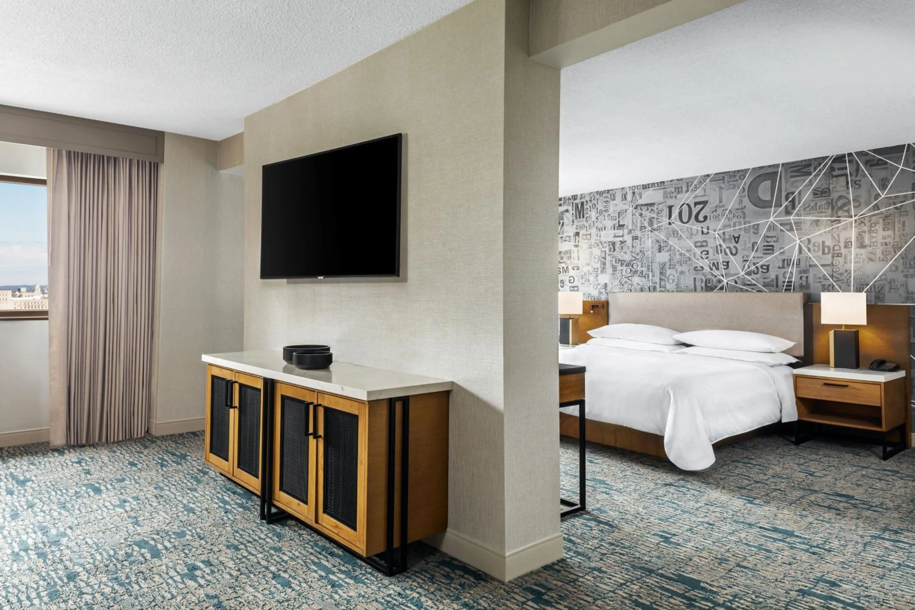 Bedroom, Bed in Sheraton Philadelphia Downtown