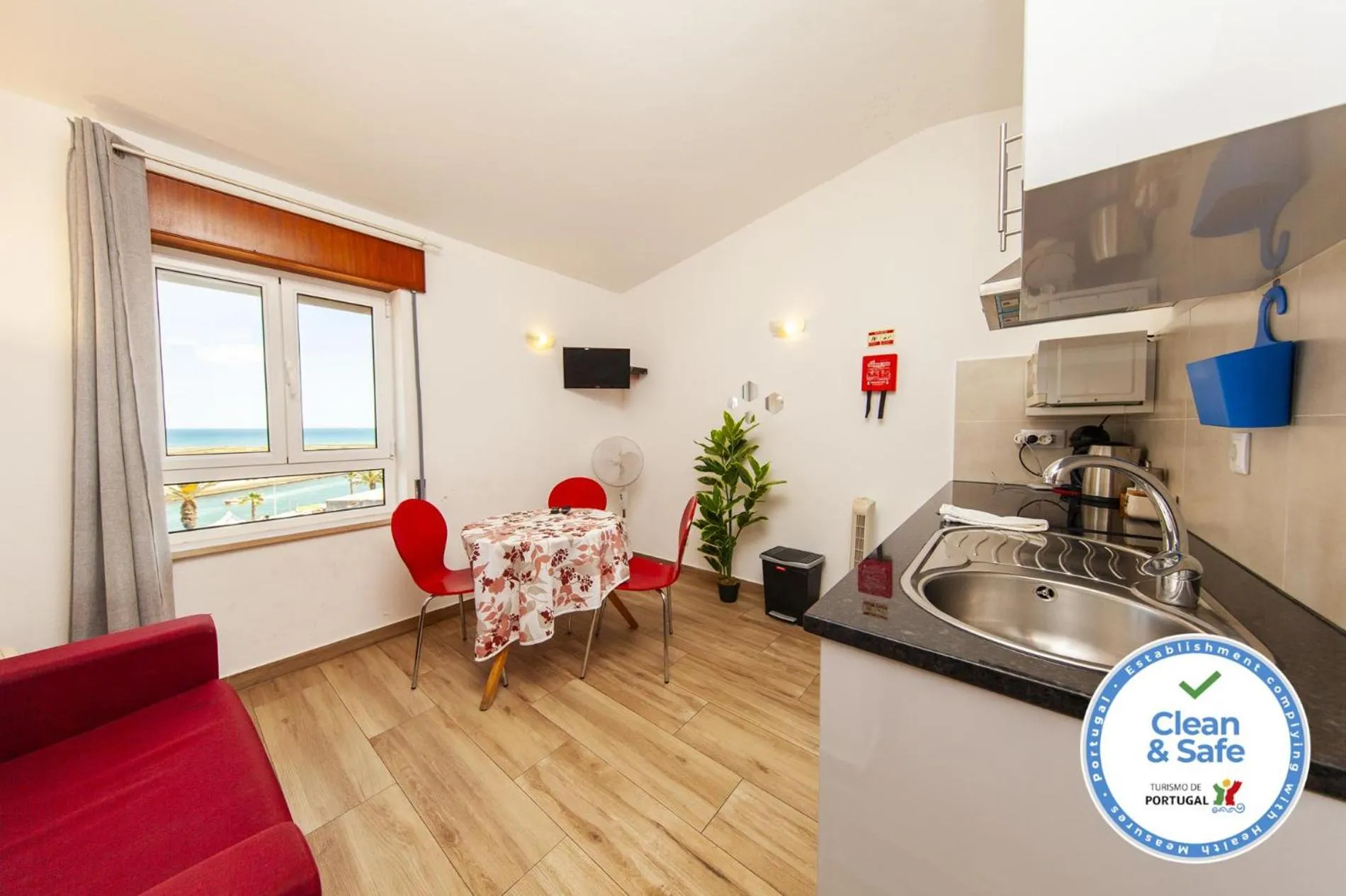 Floor plan in Rising Sun Top-Floor Flat