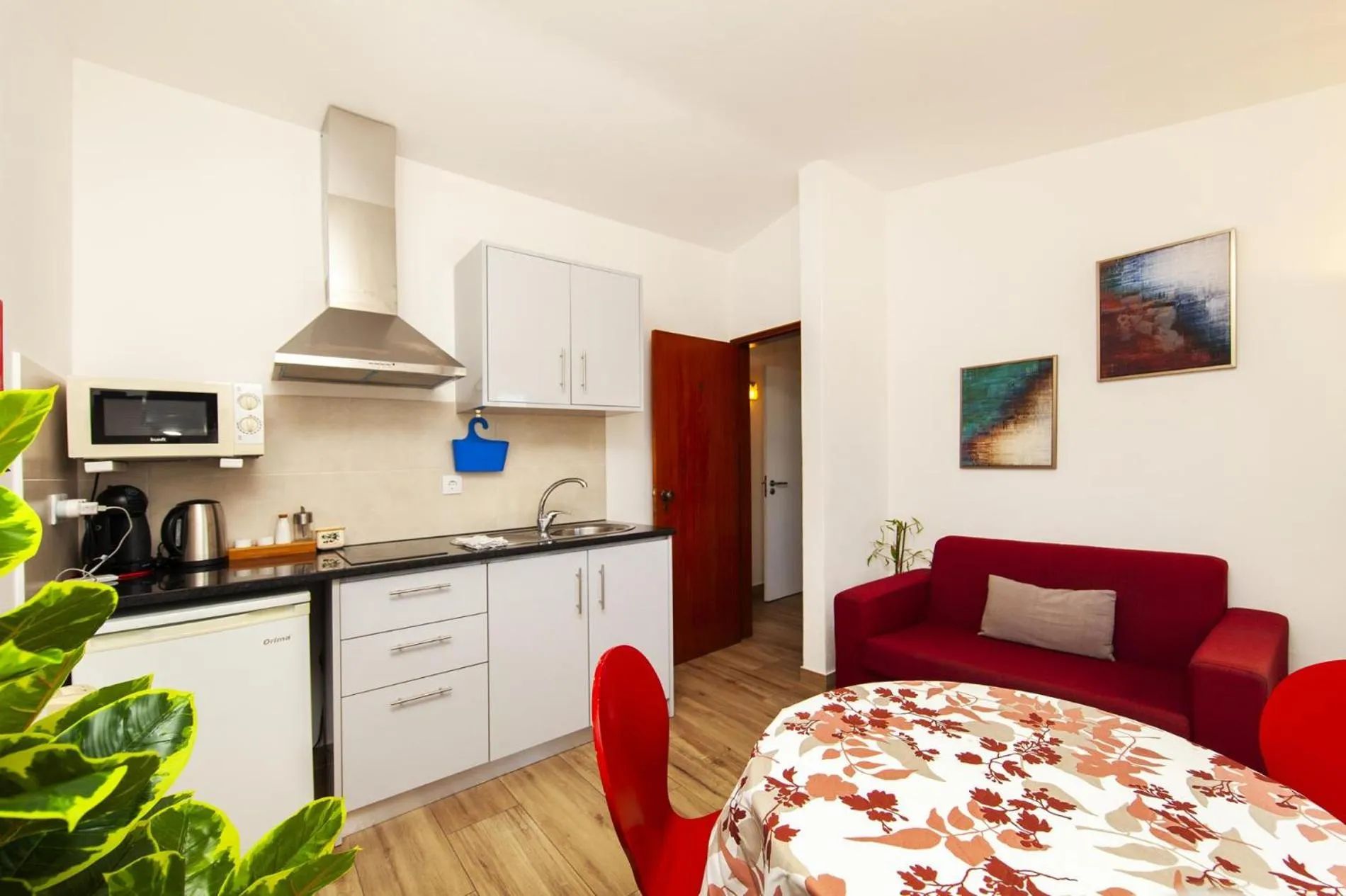 Floor plan in Rising Sun Top-Floor Flat