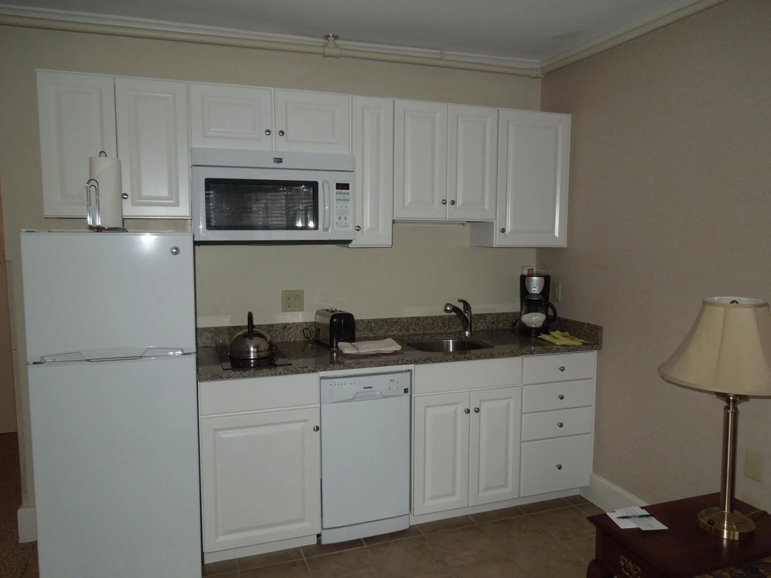 Kitchen or kitchenette in Eastern Slope Inn Resort