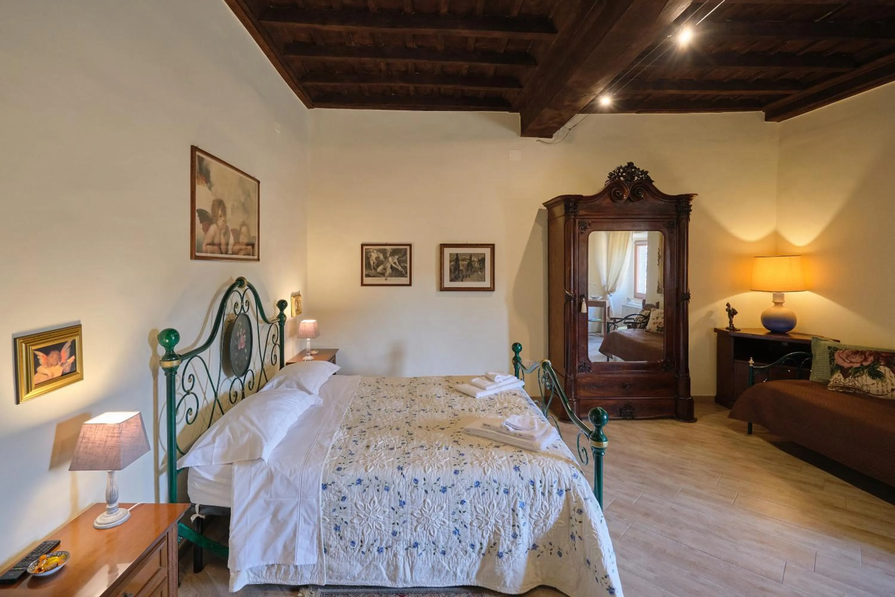 Bed in Palazzo Mazzini