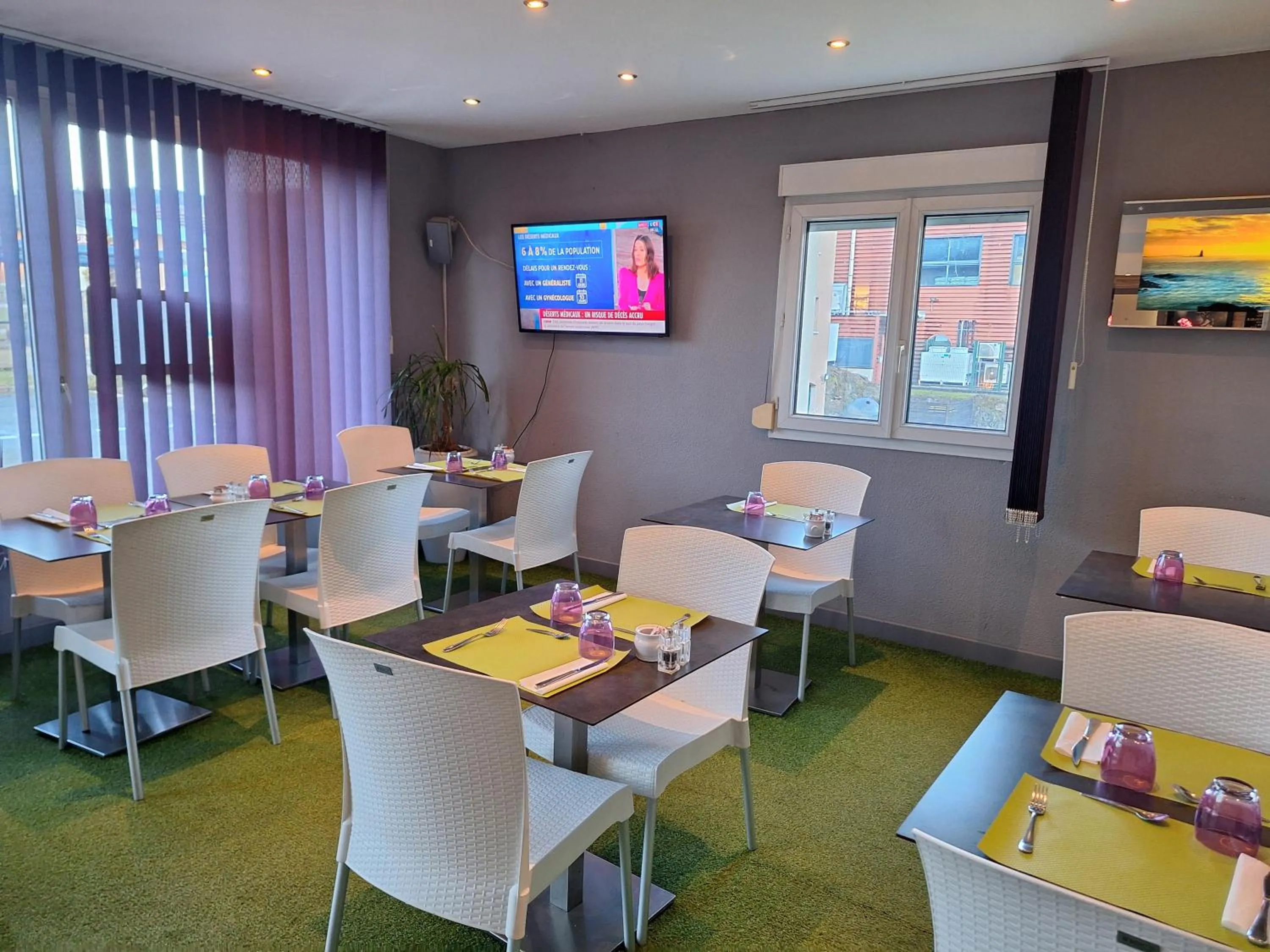 Restaurant/places to eat in Hotel le Foron