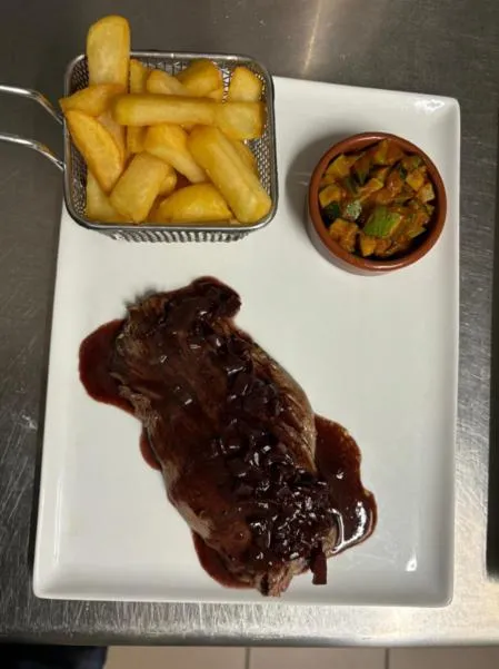 Restaurant/places to eat in Hotel le Foron