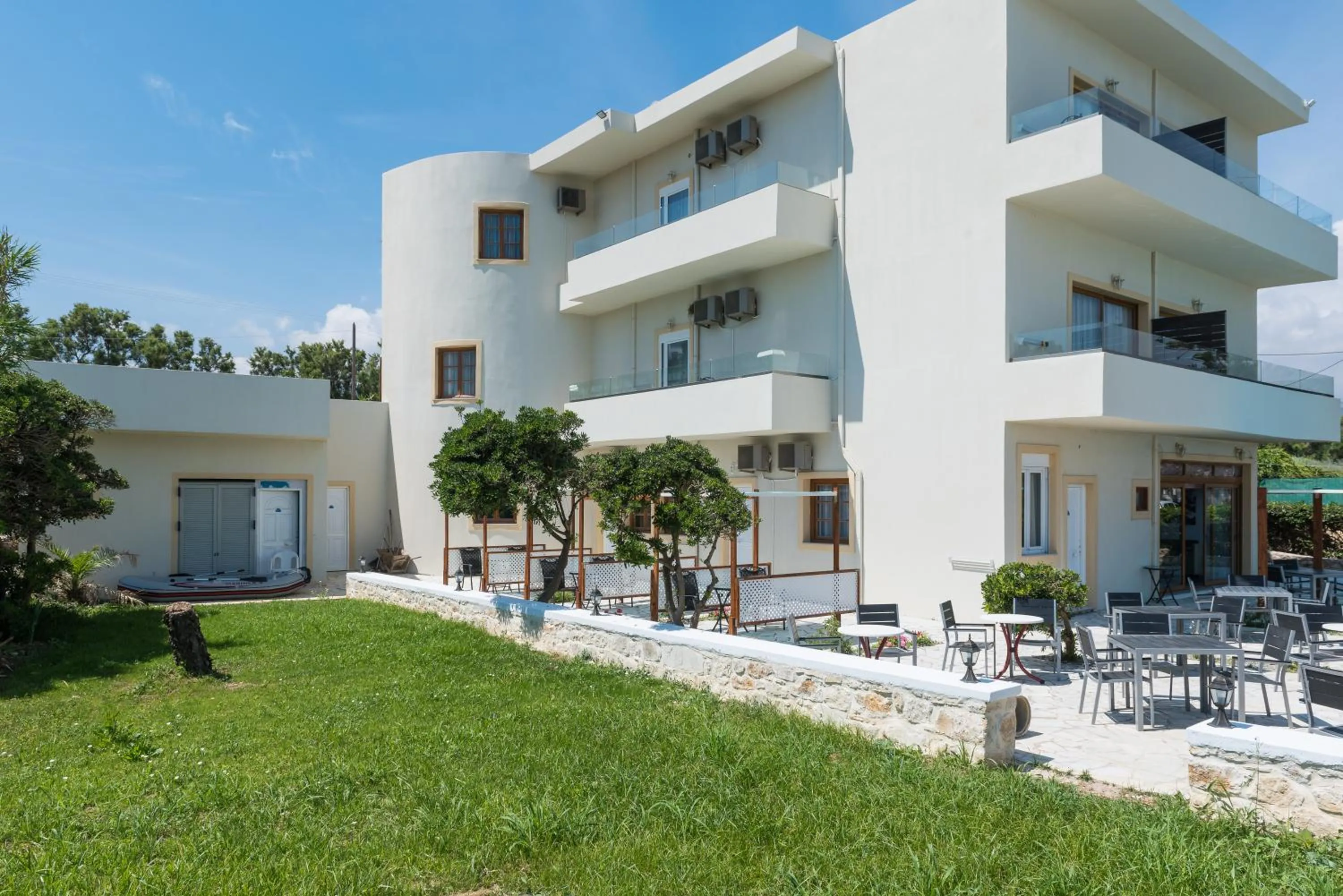 Property building in Musela Studios