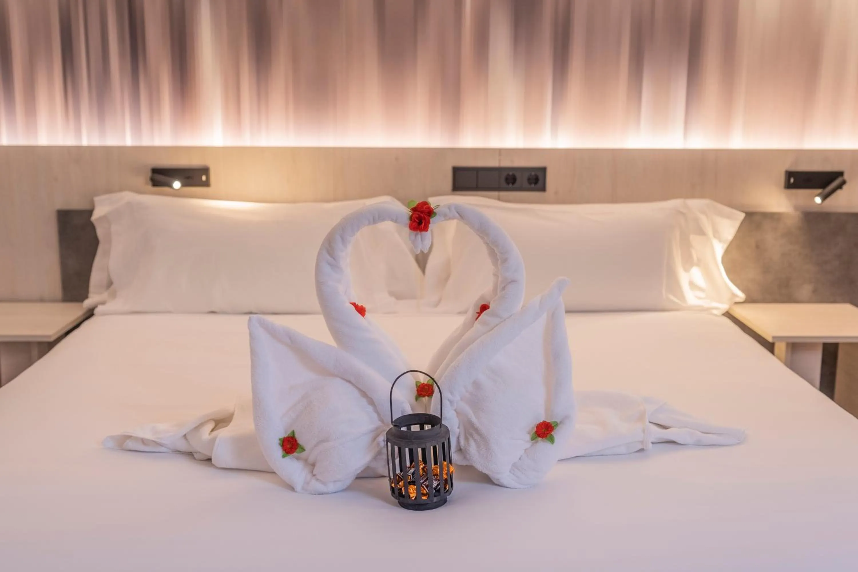 Bedroom, Bed in Hotel NERU con Encanto