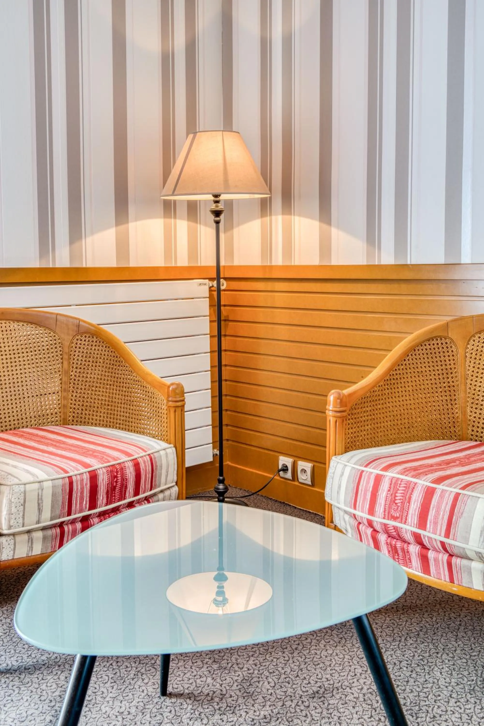 Decorative detail in Hotel Le Berry Saint-Nazaire