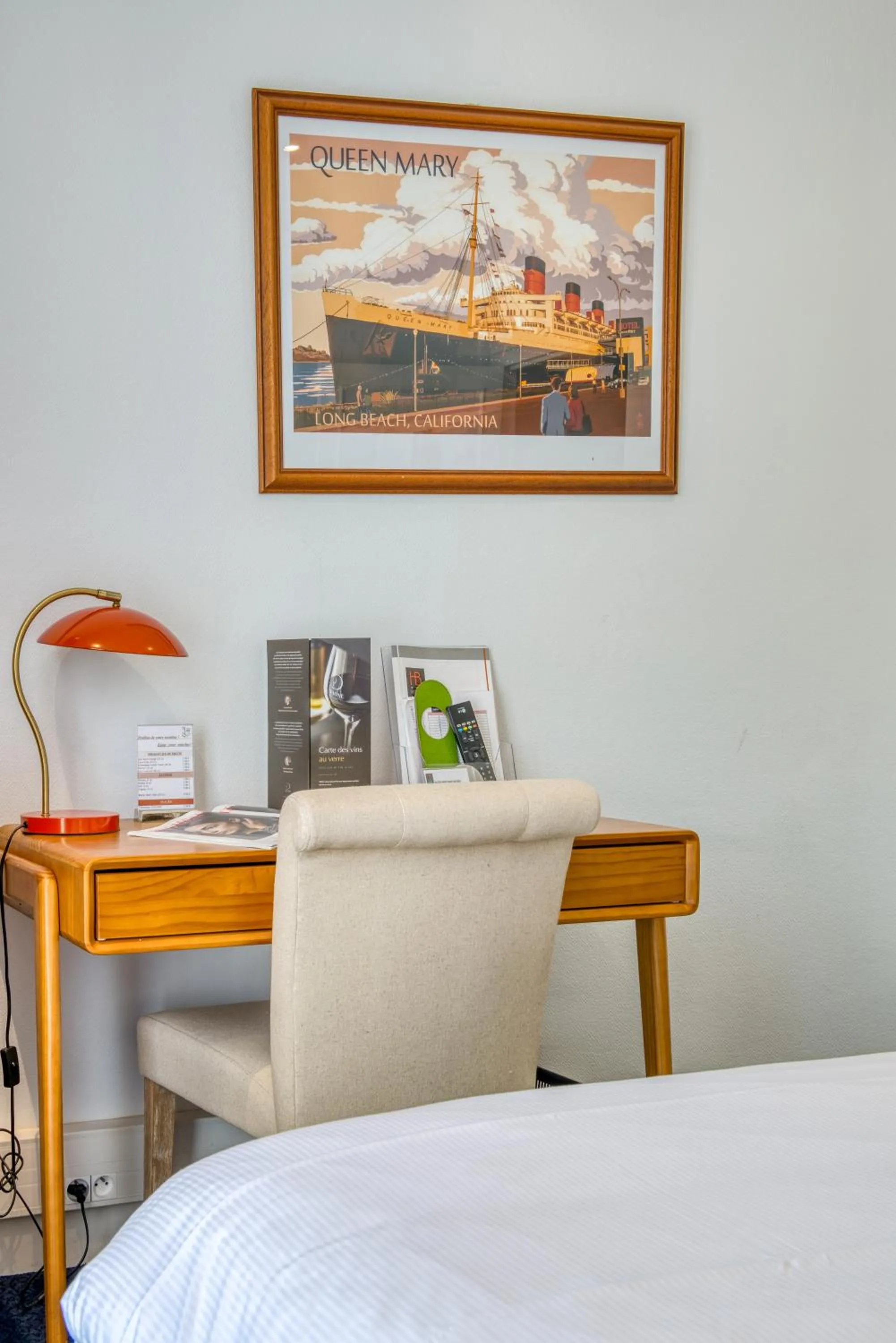 Decorative detail, Bed in Hotel Le Berry Saint-Nazaire