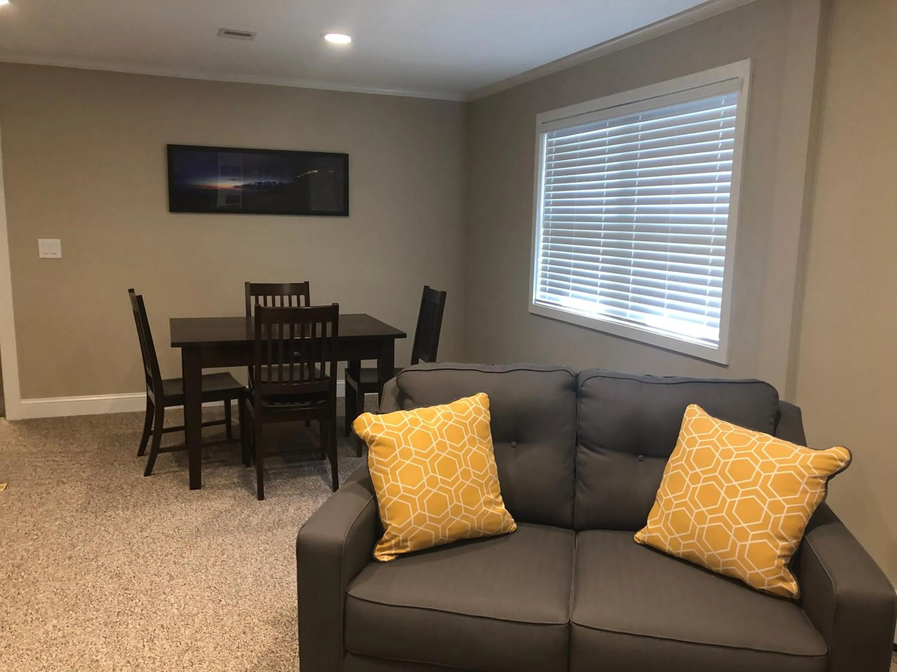 Business facilities in Attitash Mountain Village