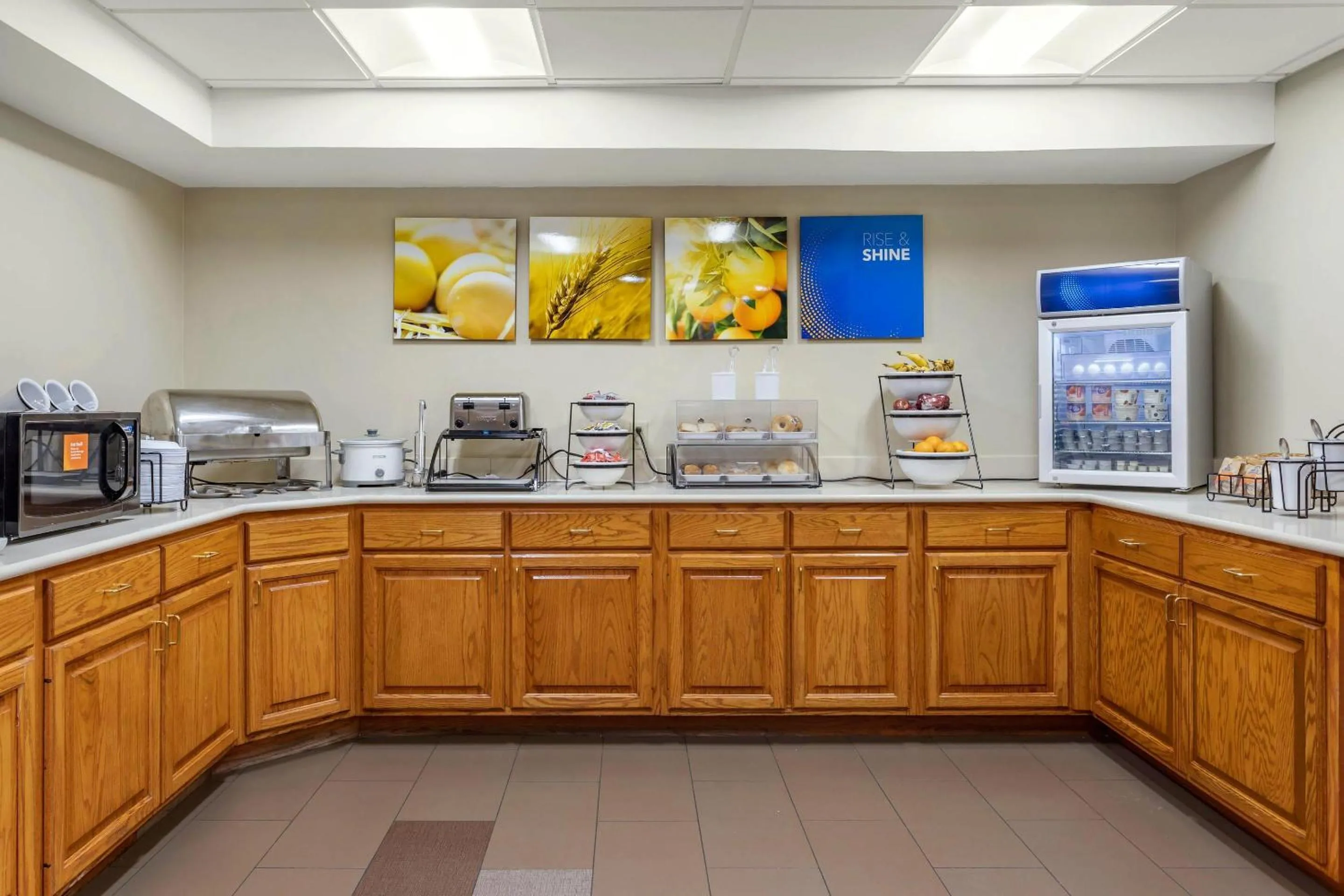 Breakfast in Comfort Inn & Suites Little Rock Airport