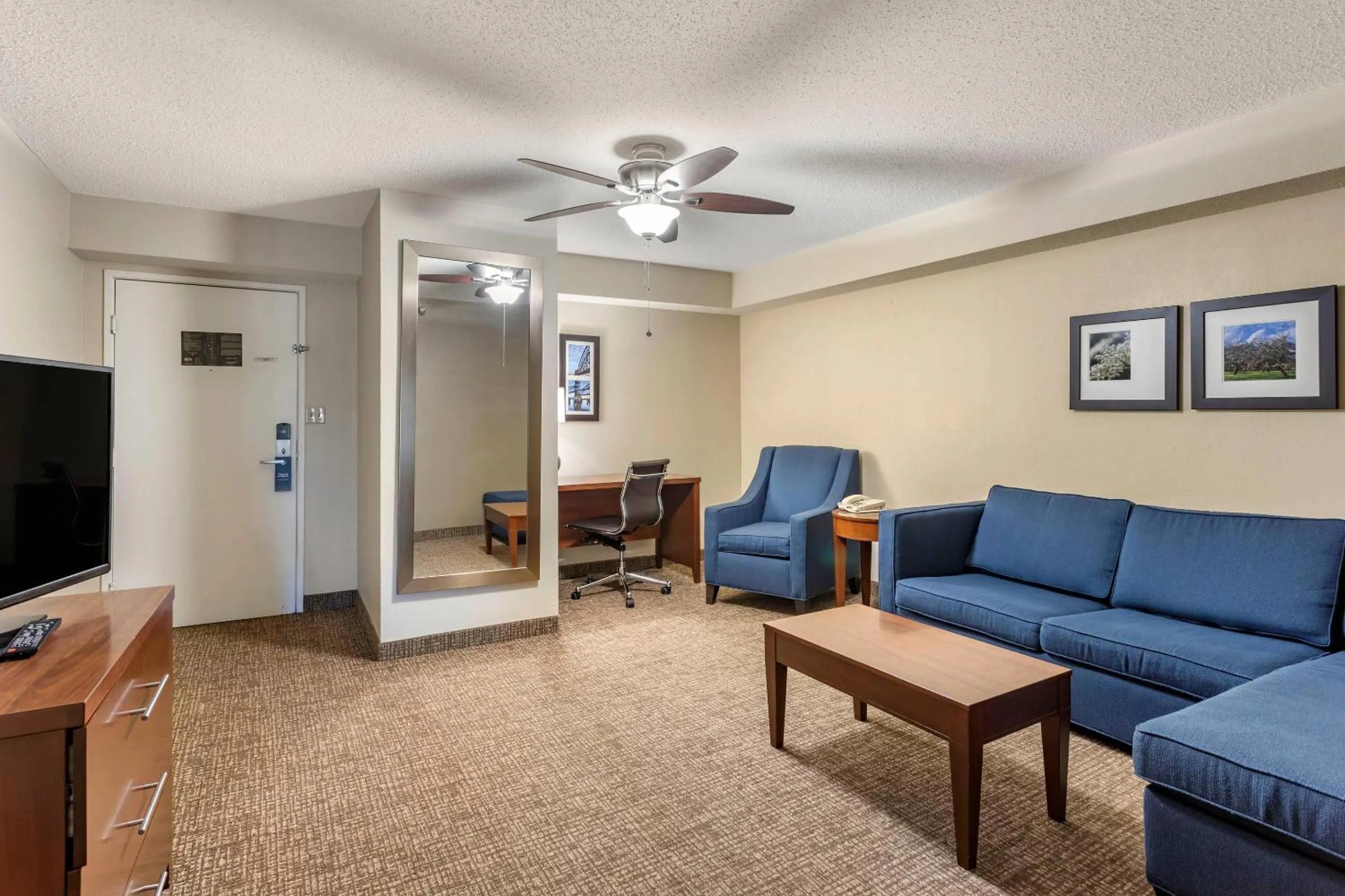 Bedroom in Comfort Inn & Suites Little Rock Airport