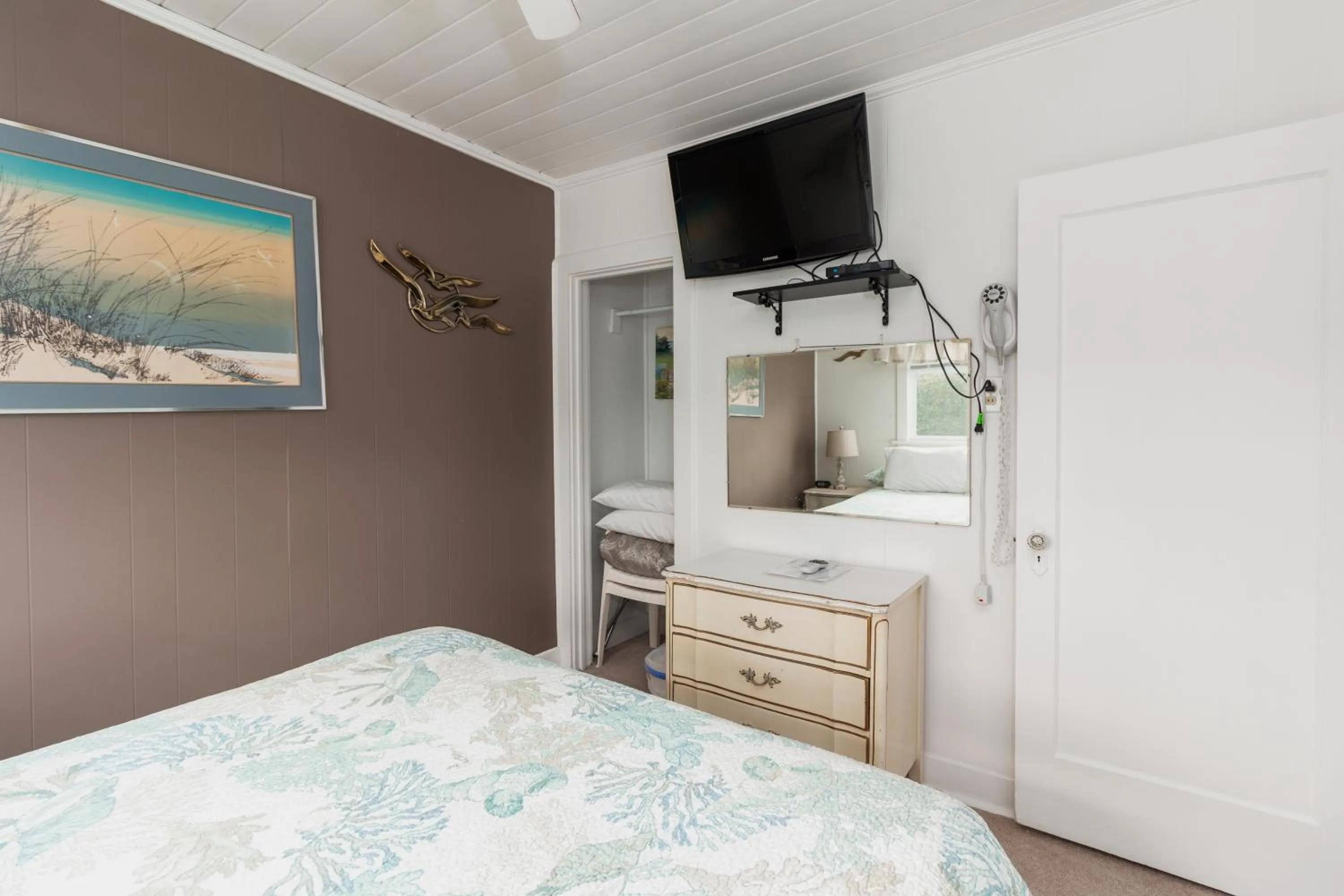 Bedroom in Ocean Terrace Condominiums