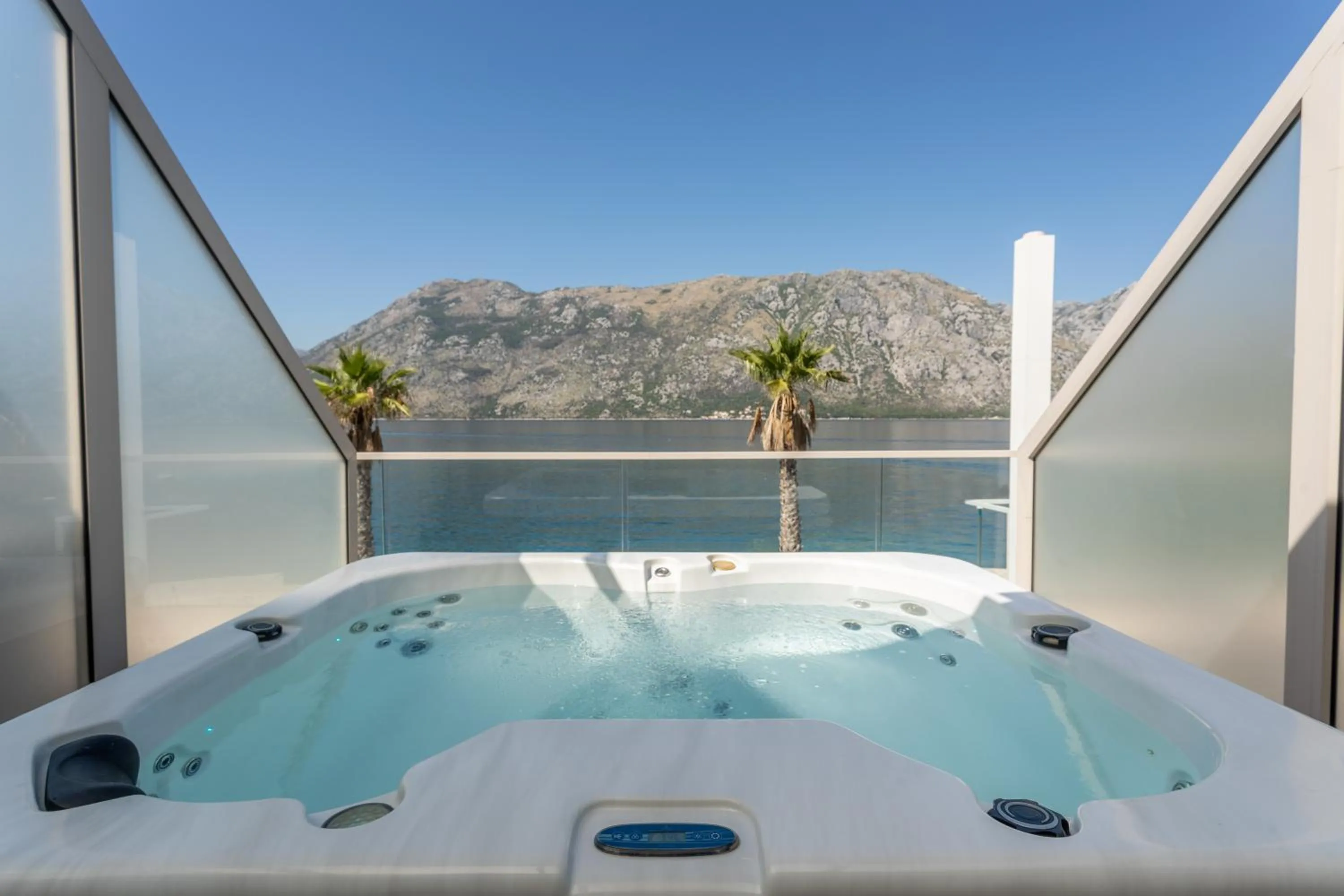 Hot Tub in Hyatt Regency Kotor Bay Resort