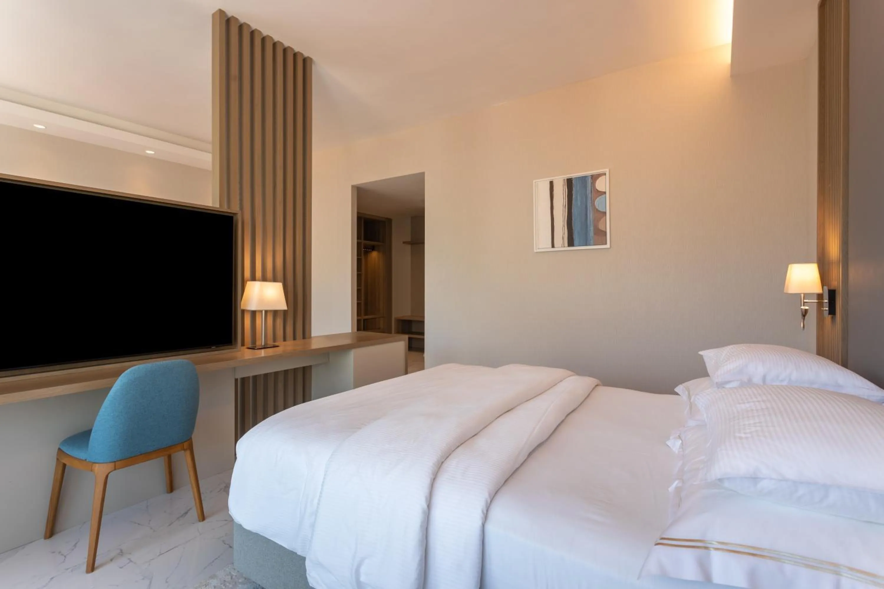 Bed in Hyatt Regency Kotor Bay Resort