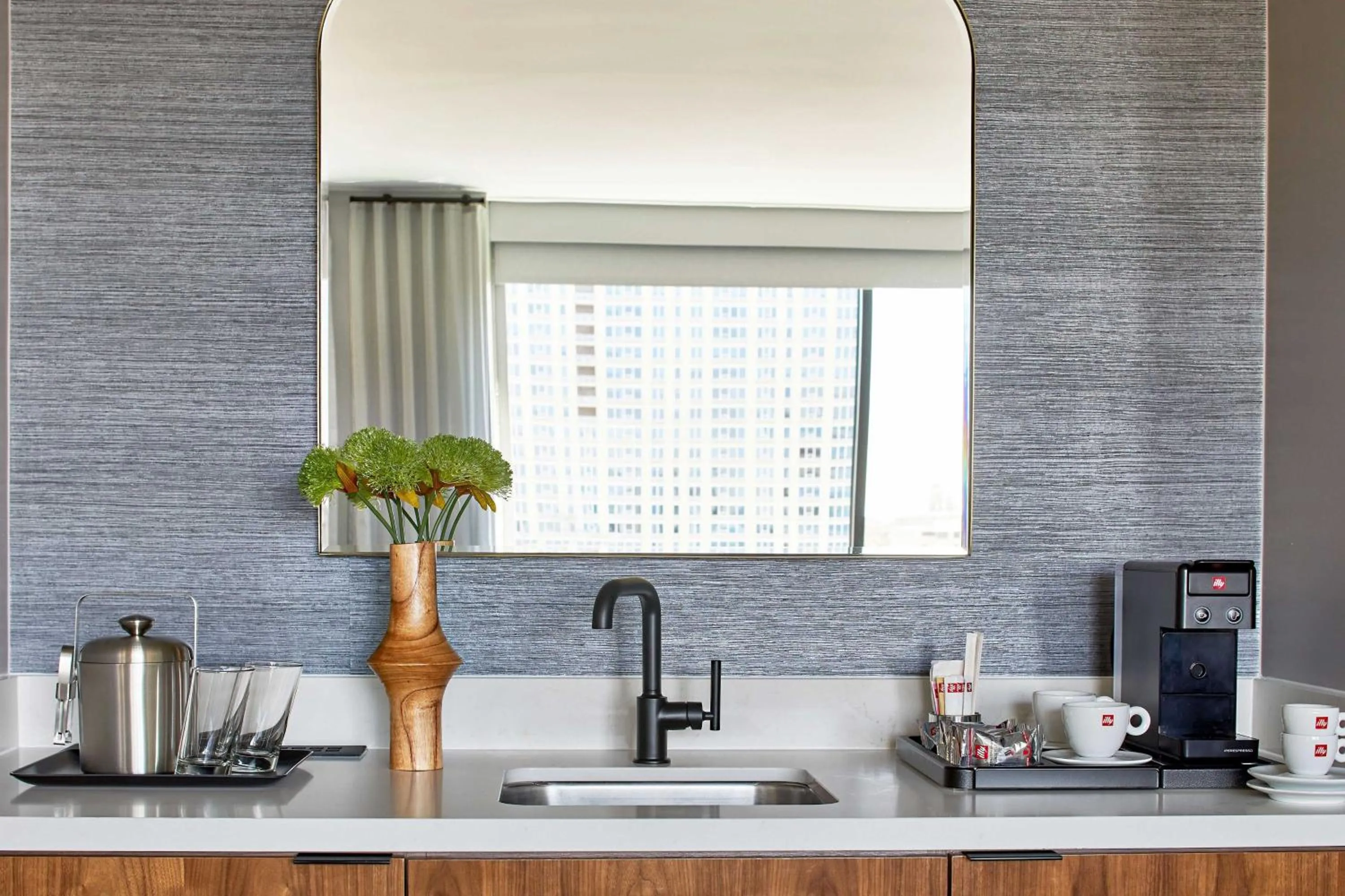 Lounge or bar in Le Méridien St. Louis Clayton