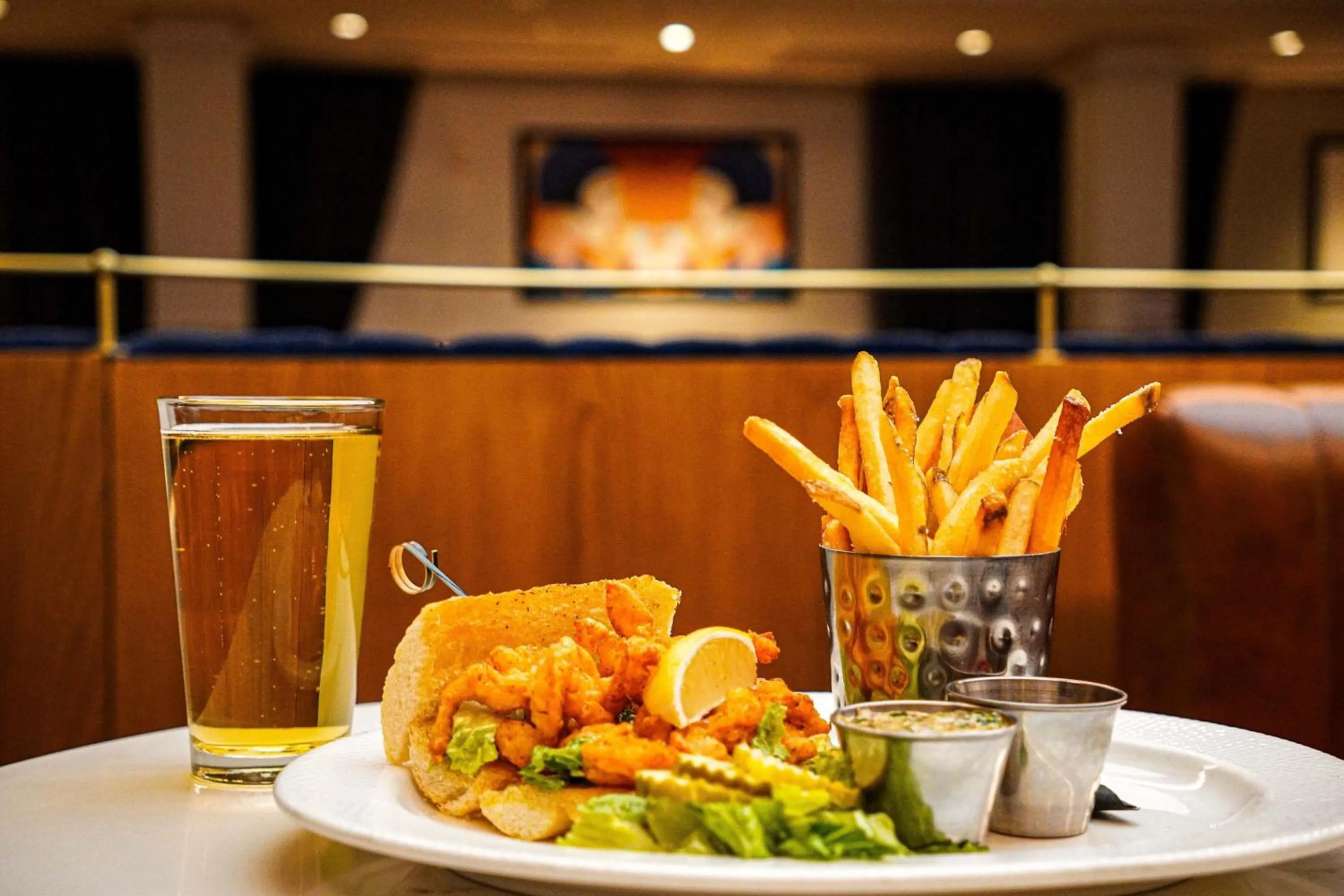 Restaurant/places to eat in Le Méridien St. Louis Clayton