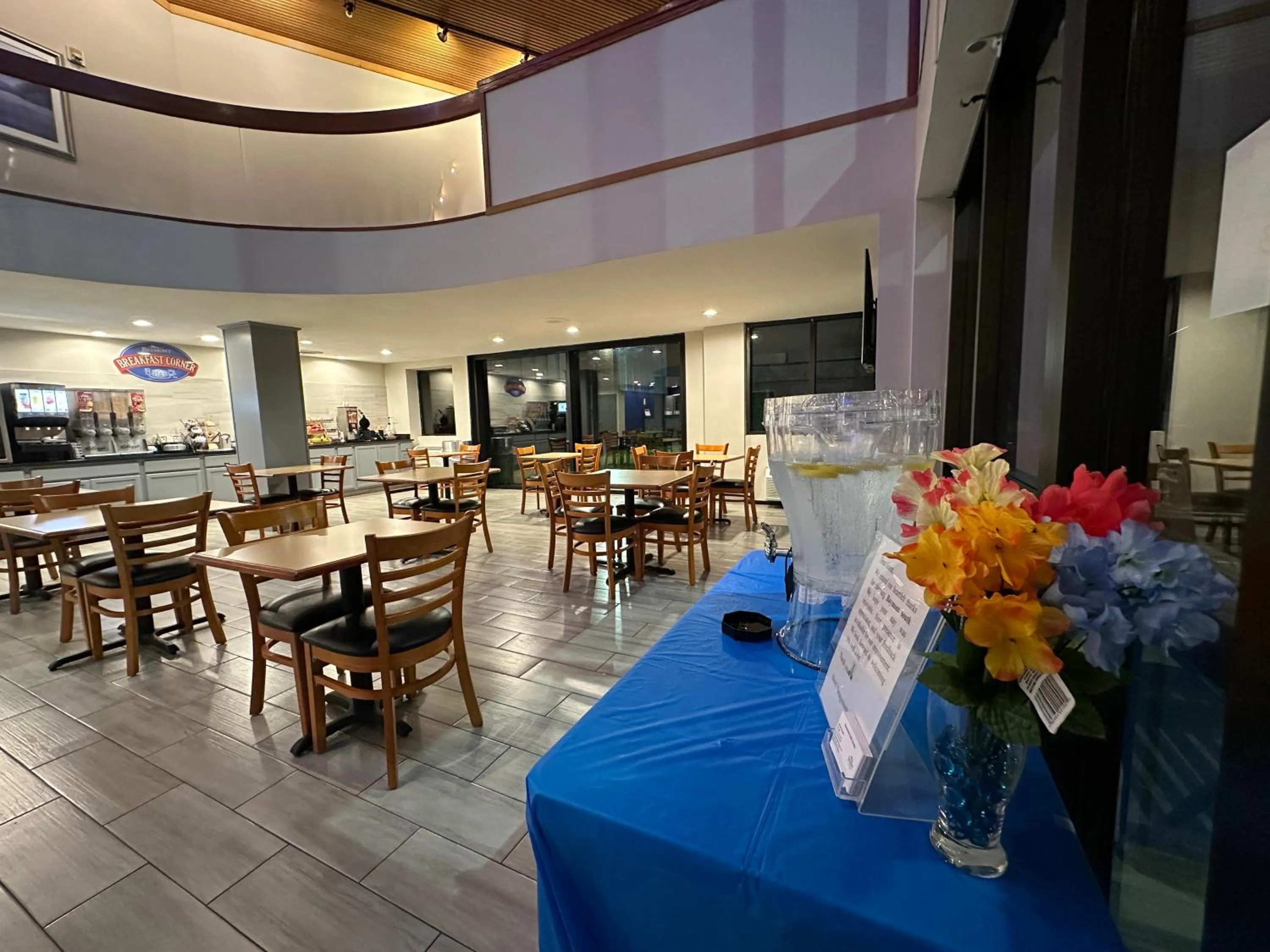 Breakfast in Baymont by Wyndham Indianapolis South