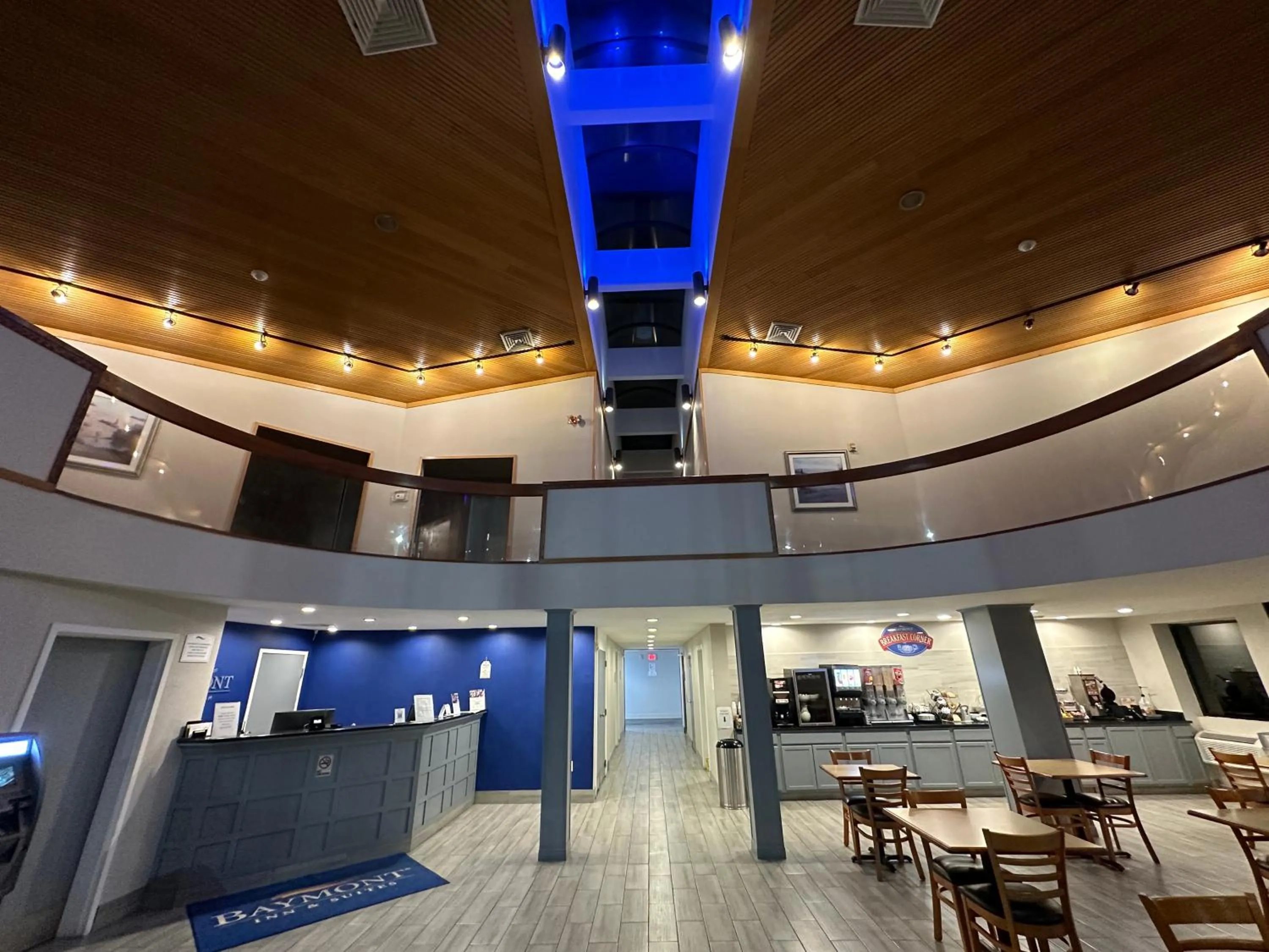 Lobby or reception in Baymont by Wyndham Indianapolis South