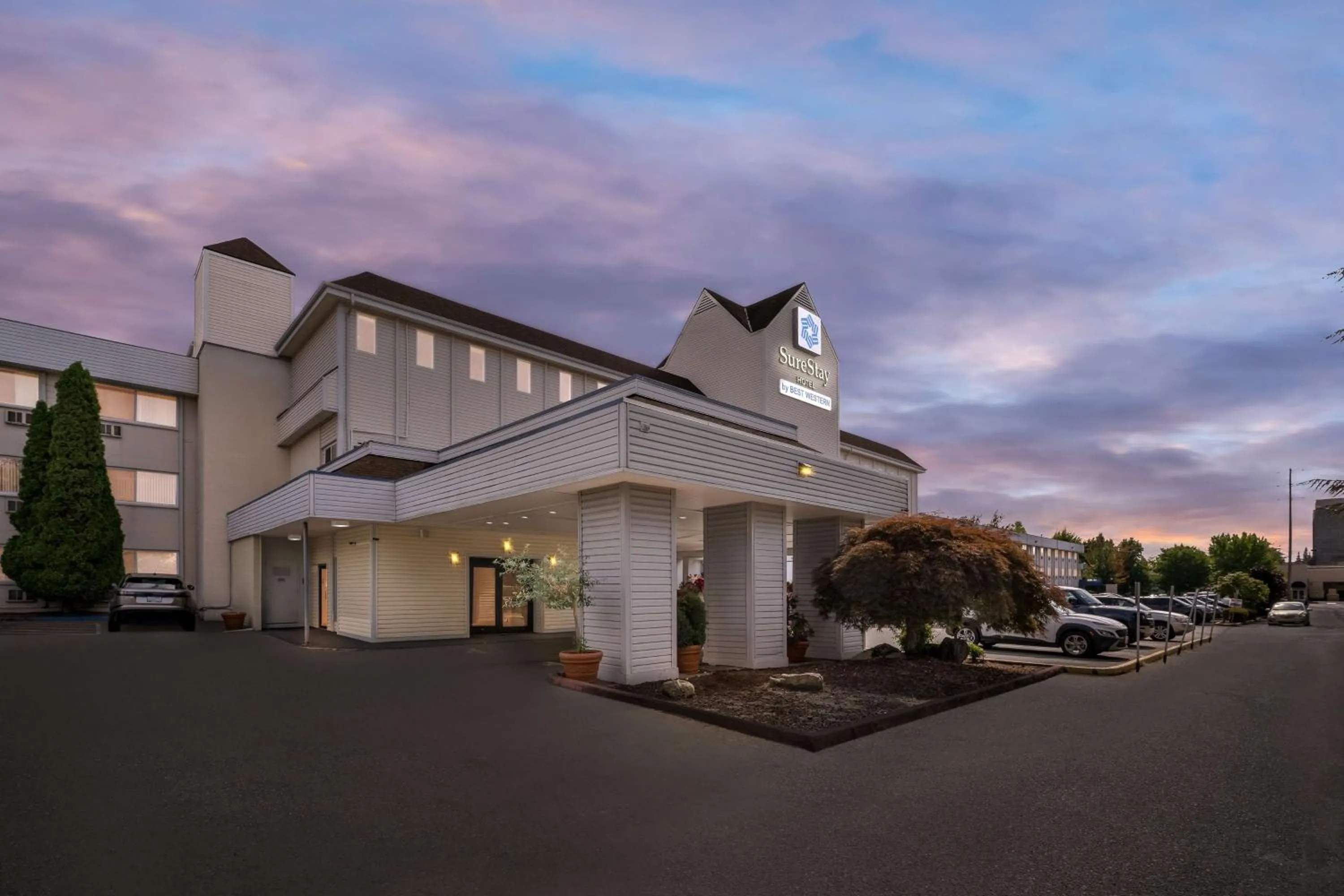 Property building in SureStay Hotel by Best Western SeaTac Airport North