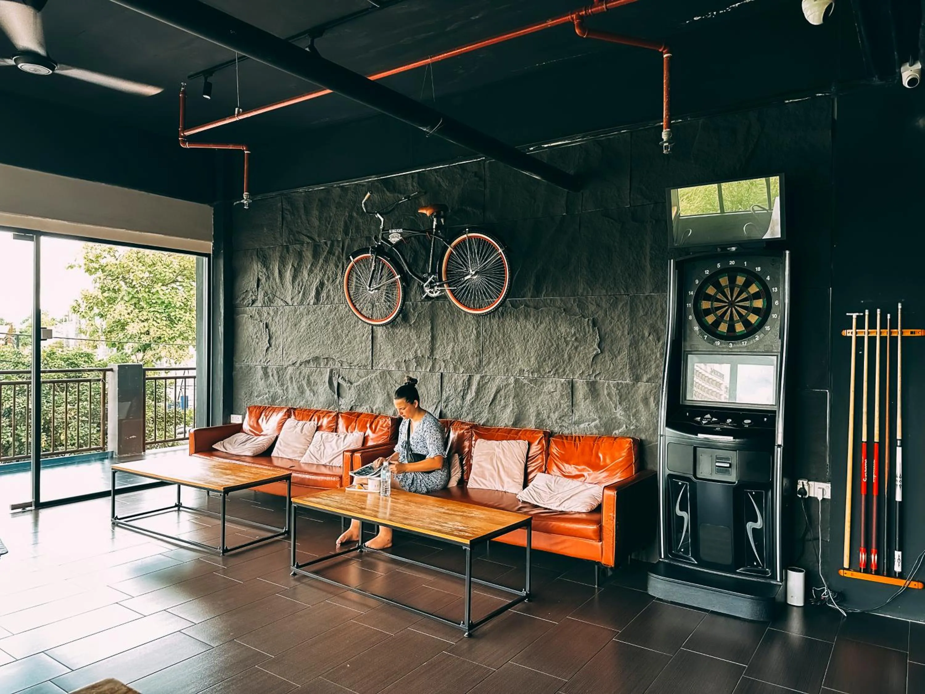 Darts in Bed Attitude Hostel Cenang