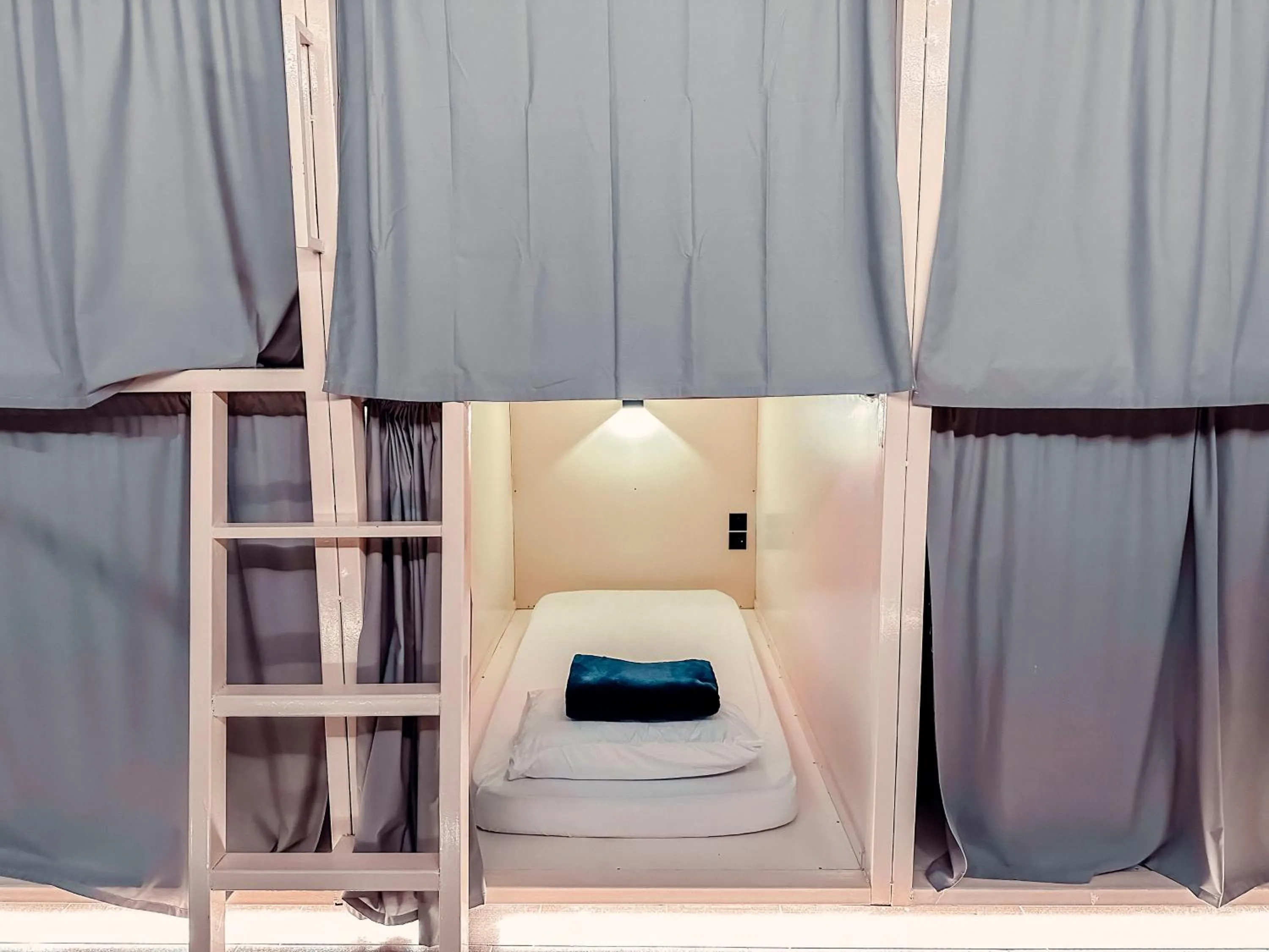 bunk bed, Bed in Bed Attitude Hostel Cenang