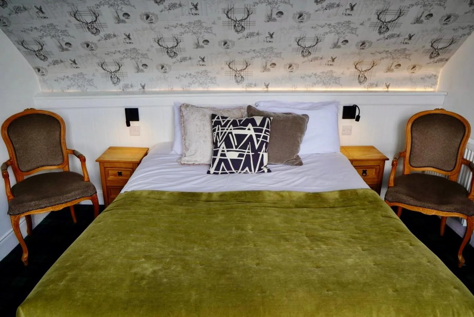 Bed in Lochnell Arms Hotel