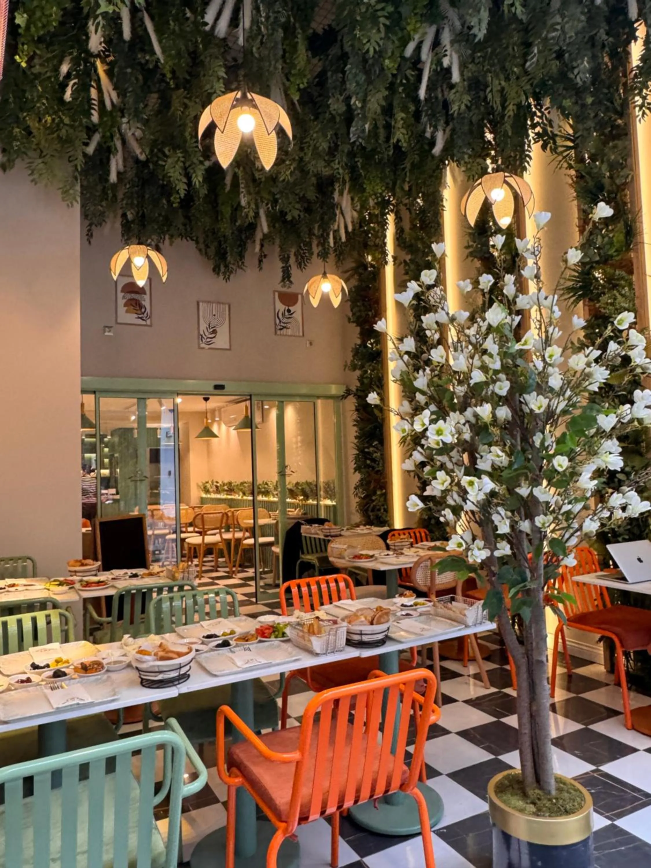 Restaurant/places to eat in Lord Morgan & Exclusive Design Nişantaşı