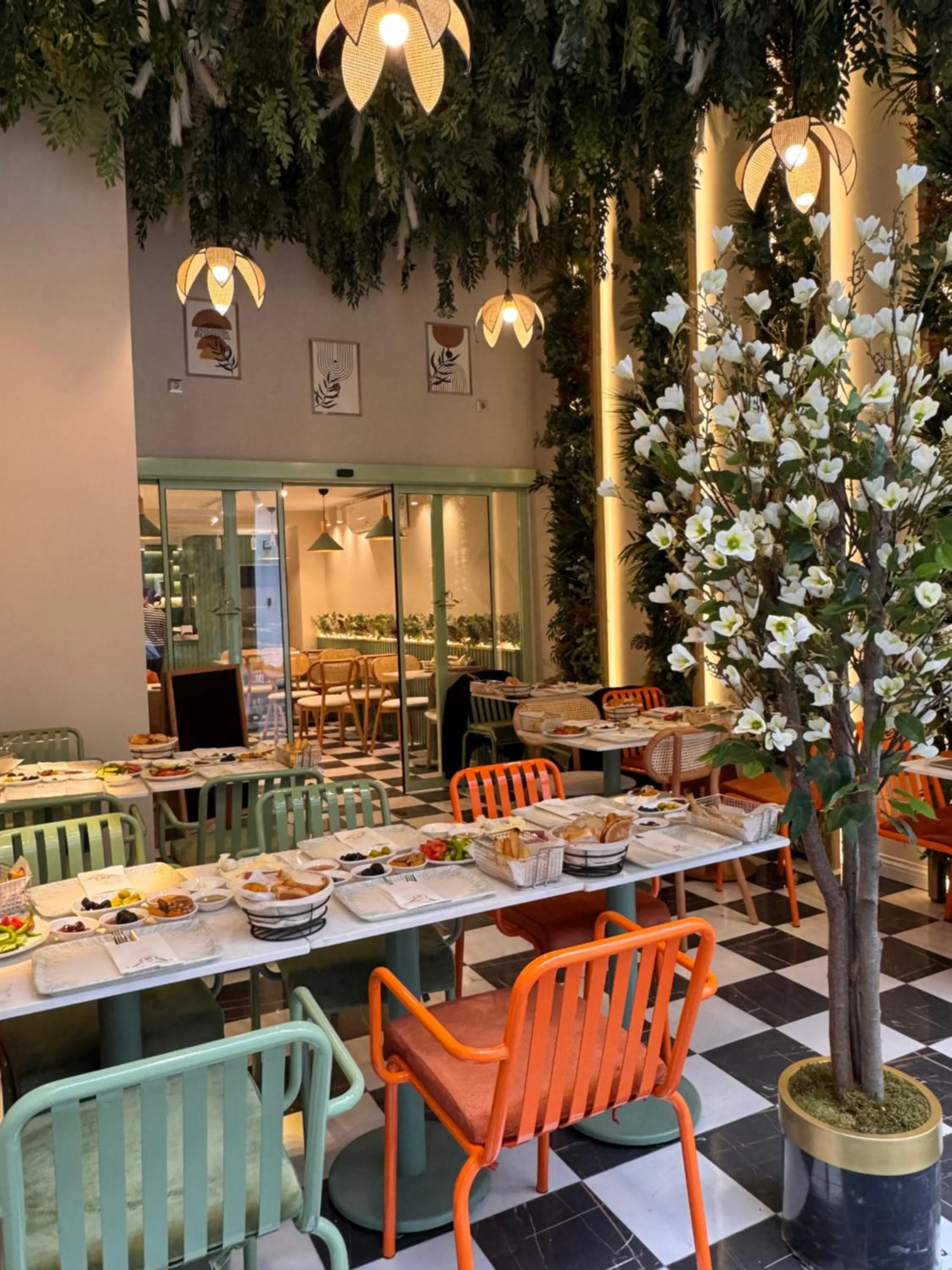 Restaurant/places to eat in Lord Morgan & Exclusive Design Nişantaşı