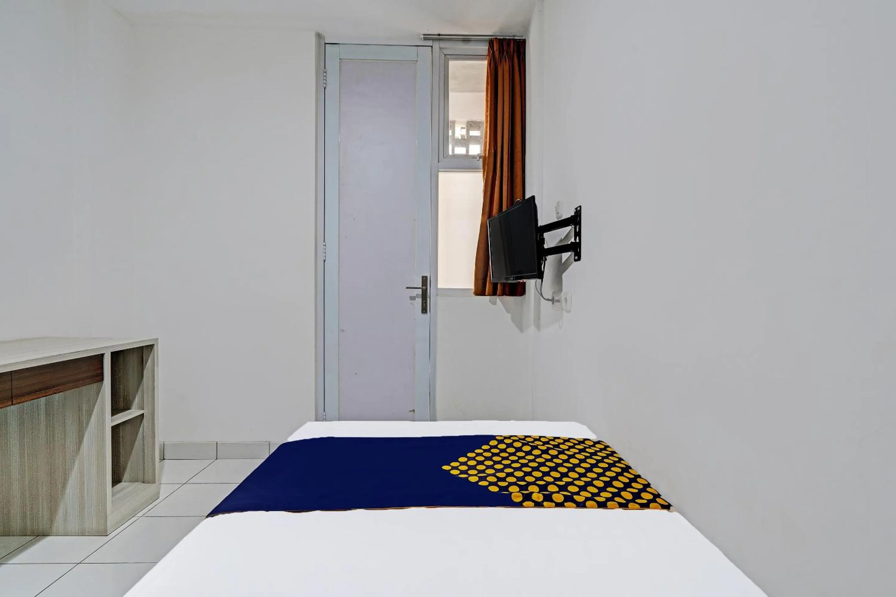 Bedroom, Bed in Hotel O Alamanda 7 Syariah