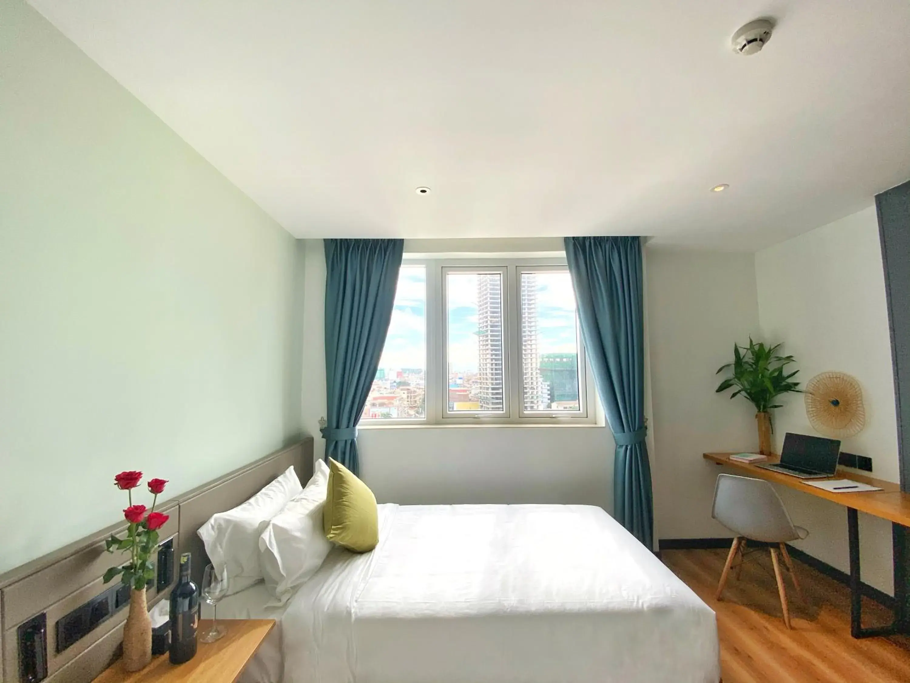 Double Room with Balcony in Yunfan Hotel Double Room with Balcony in Yunfan Hotel