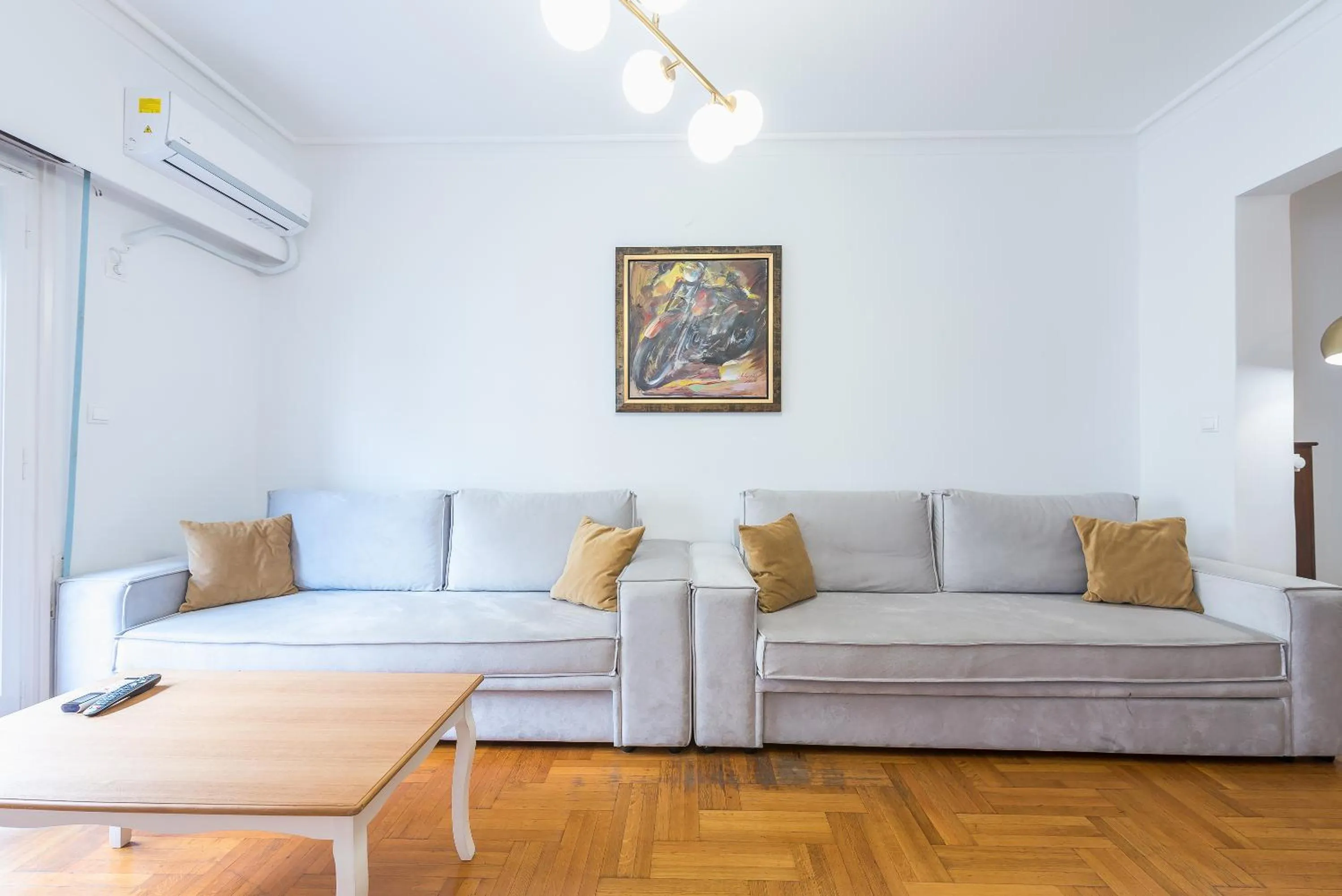 Victoria Queens Suites Apartments