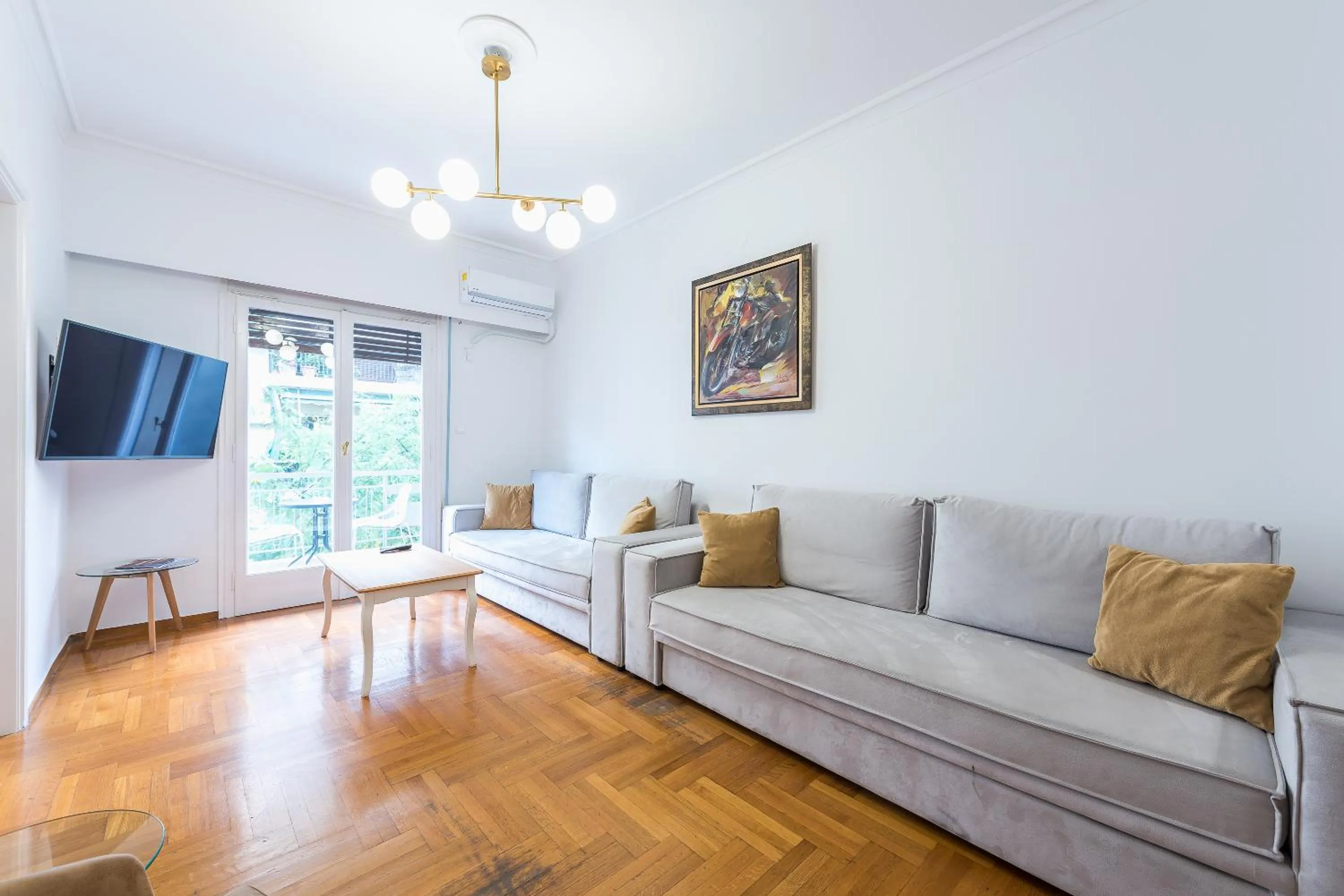 Victoria Queens Suites Apartments