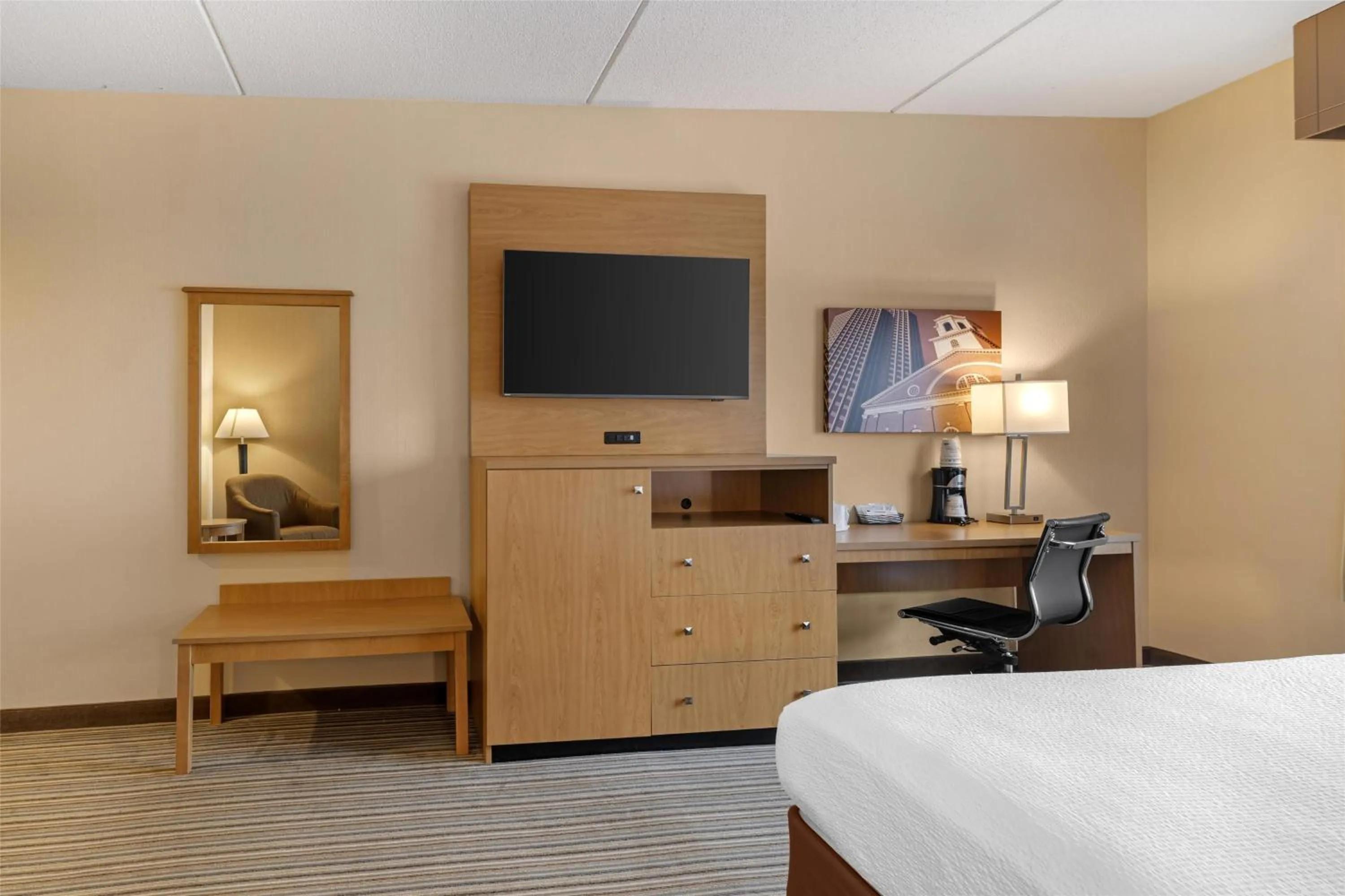 Bedroom, Bed in Best Western Royal Plaza Hotel and Trade Center