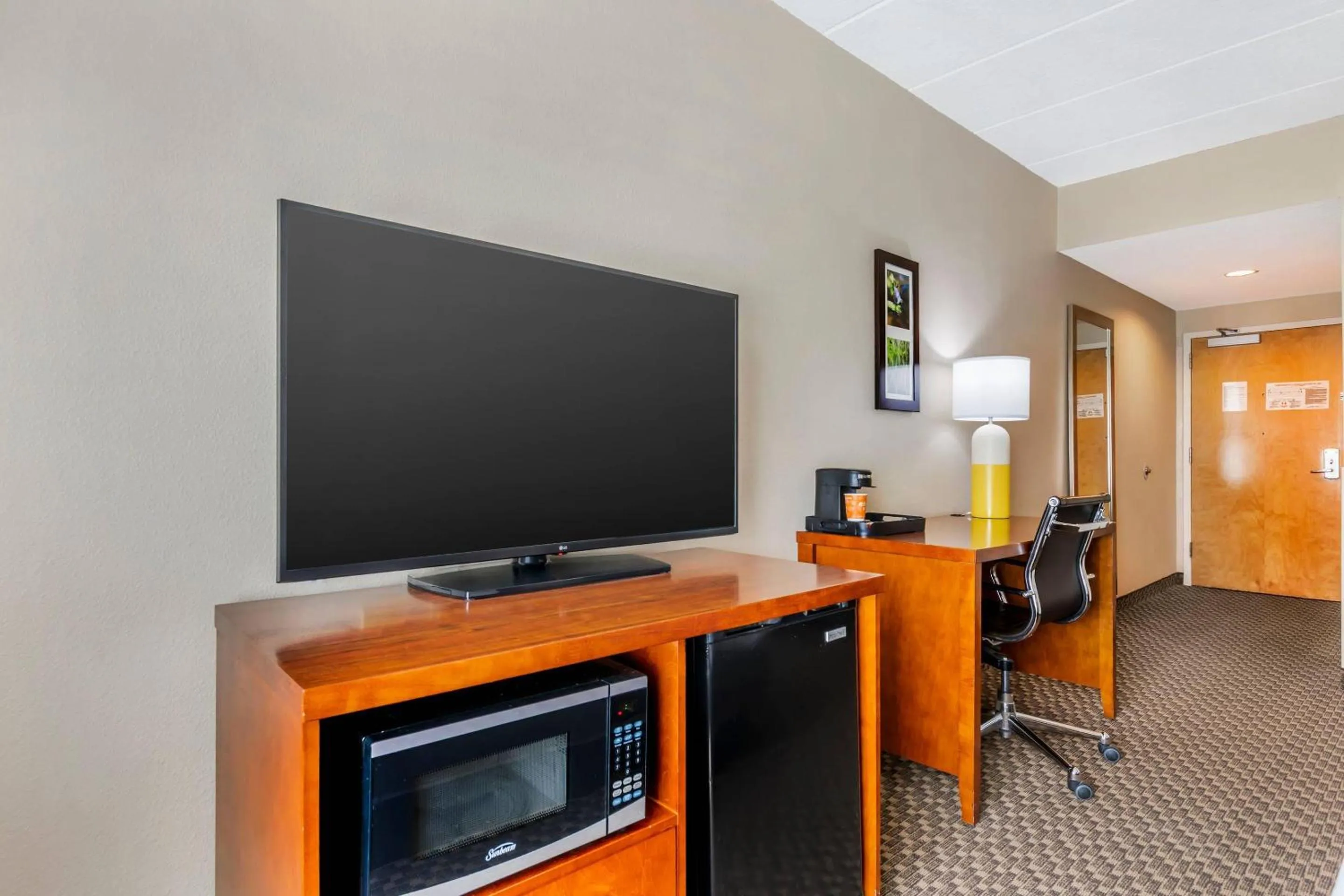 Bedroom in Comfort Inn & Suites Wildwood - The Villages