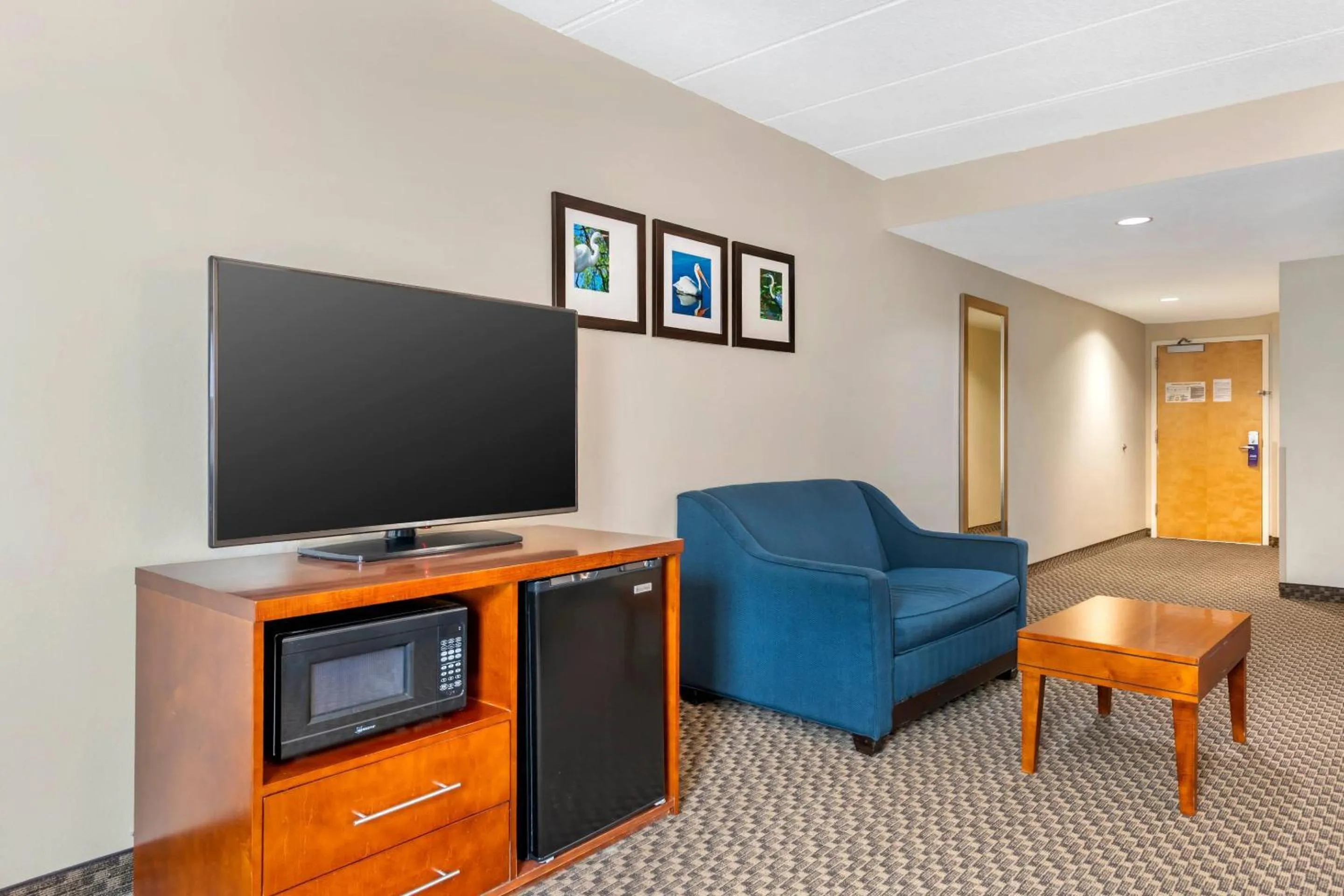 Bedroom in Comfort Inn & Suites Wildwood - The Villages