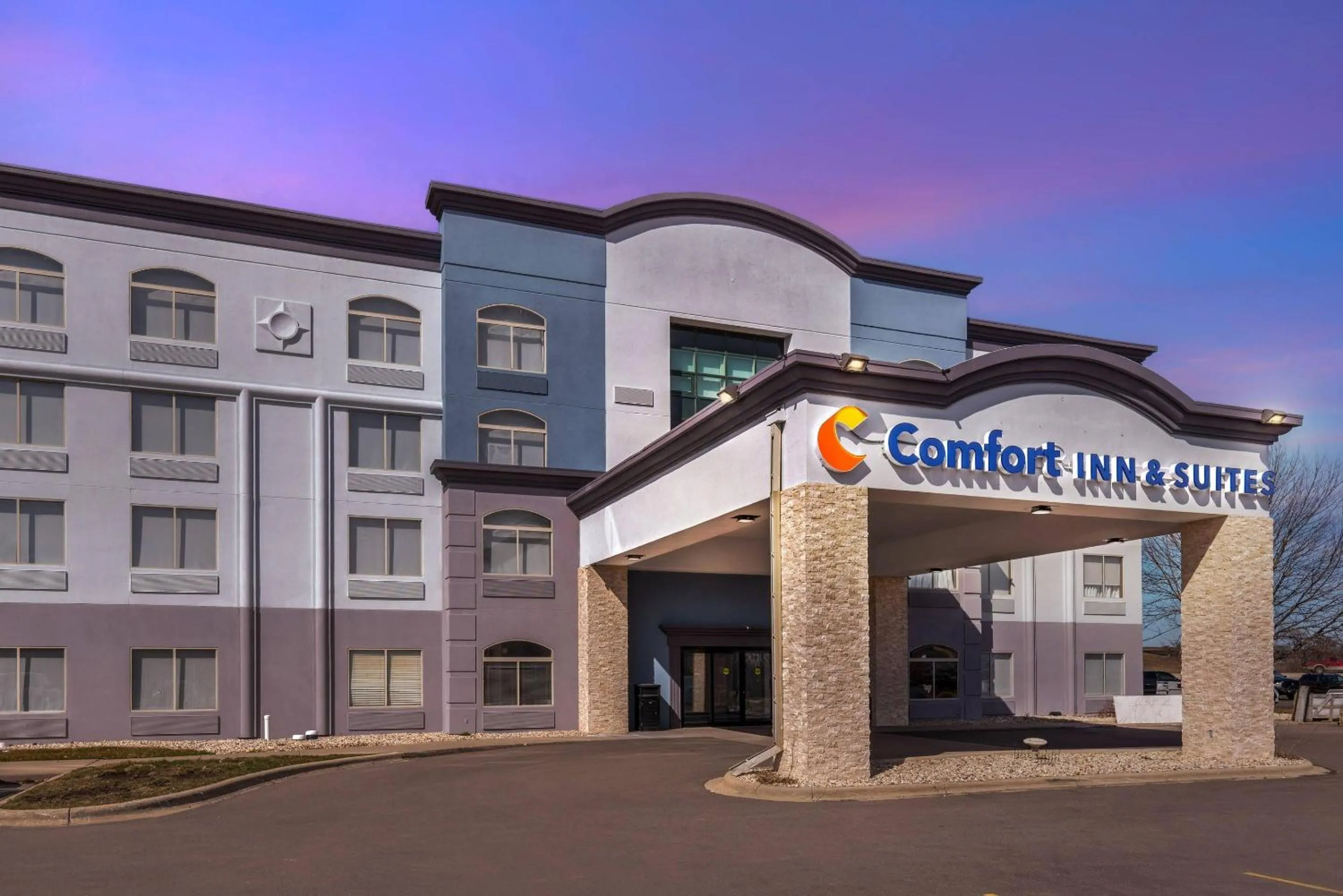Property building in Comfort Inn & Suites Madison East Interstate I-90