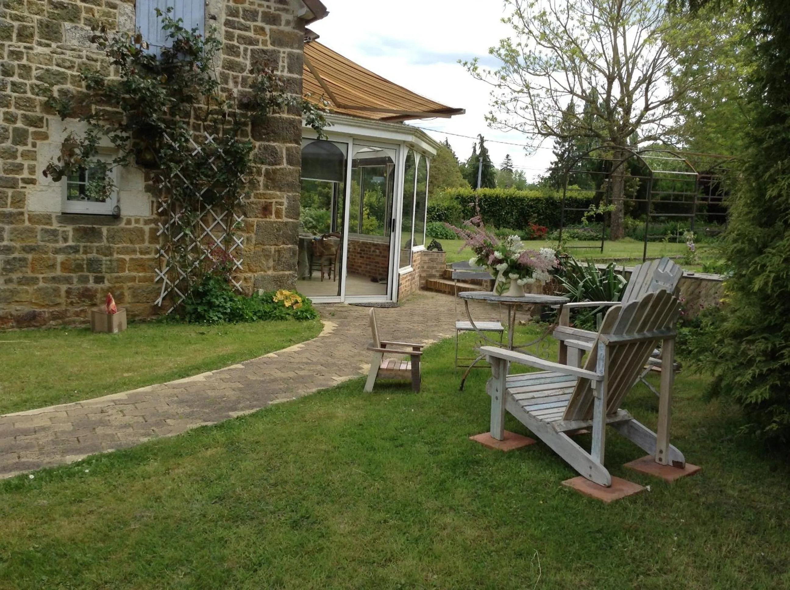 Property building in Ma maison bleue