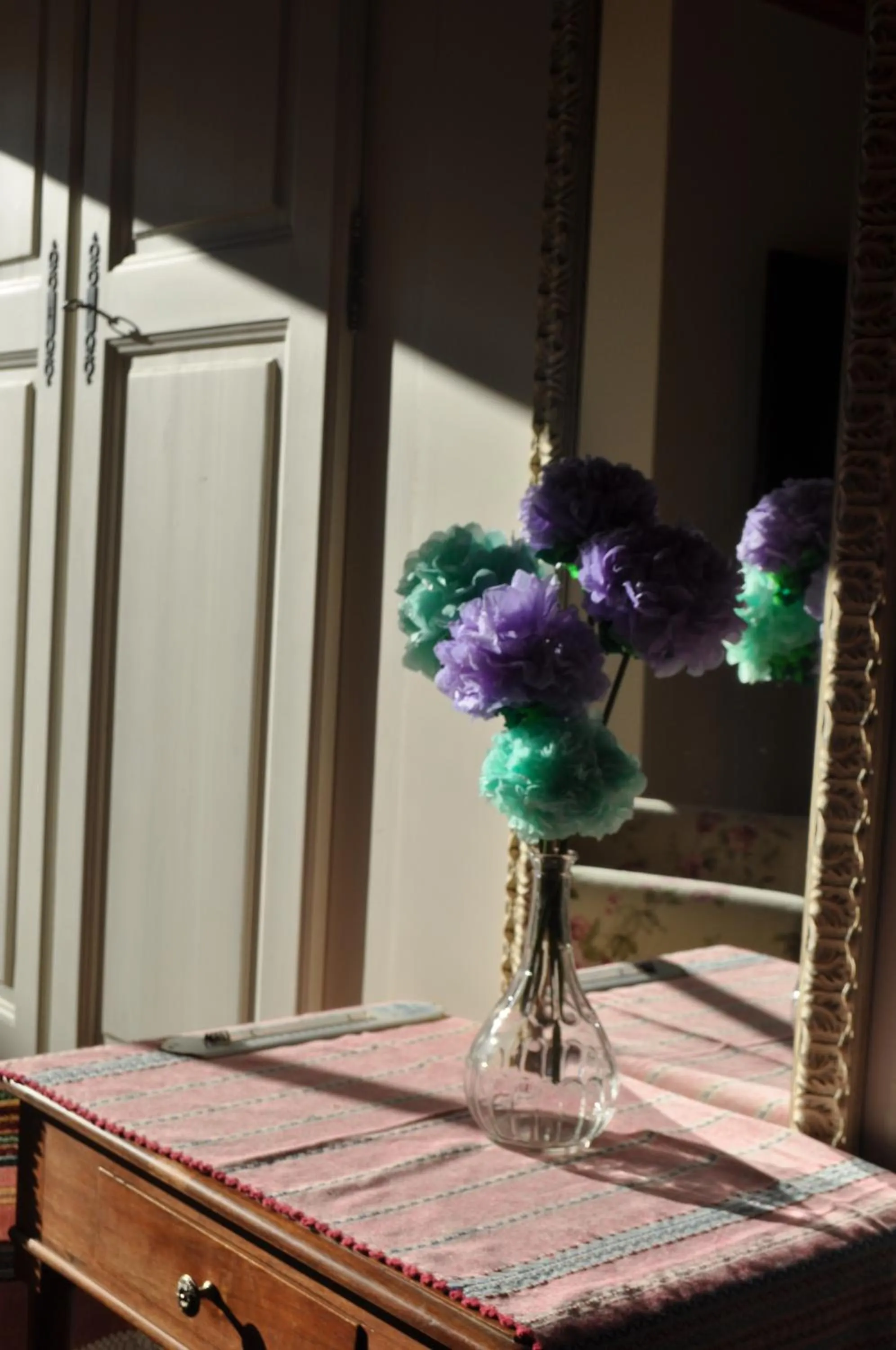 Decorative detail in Ma maison bleue