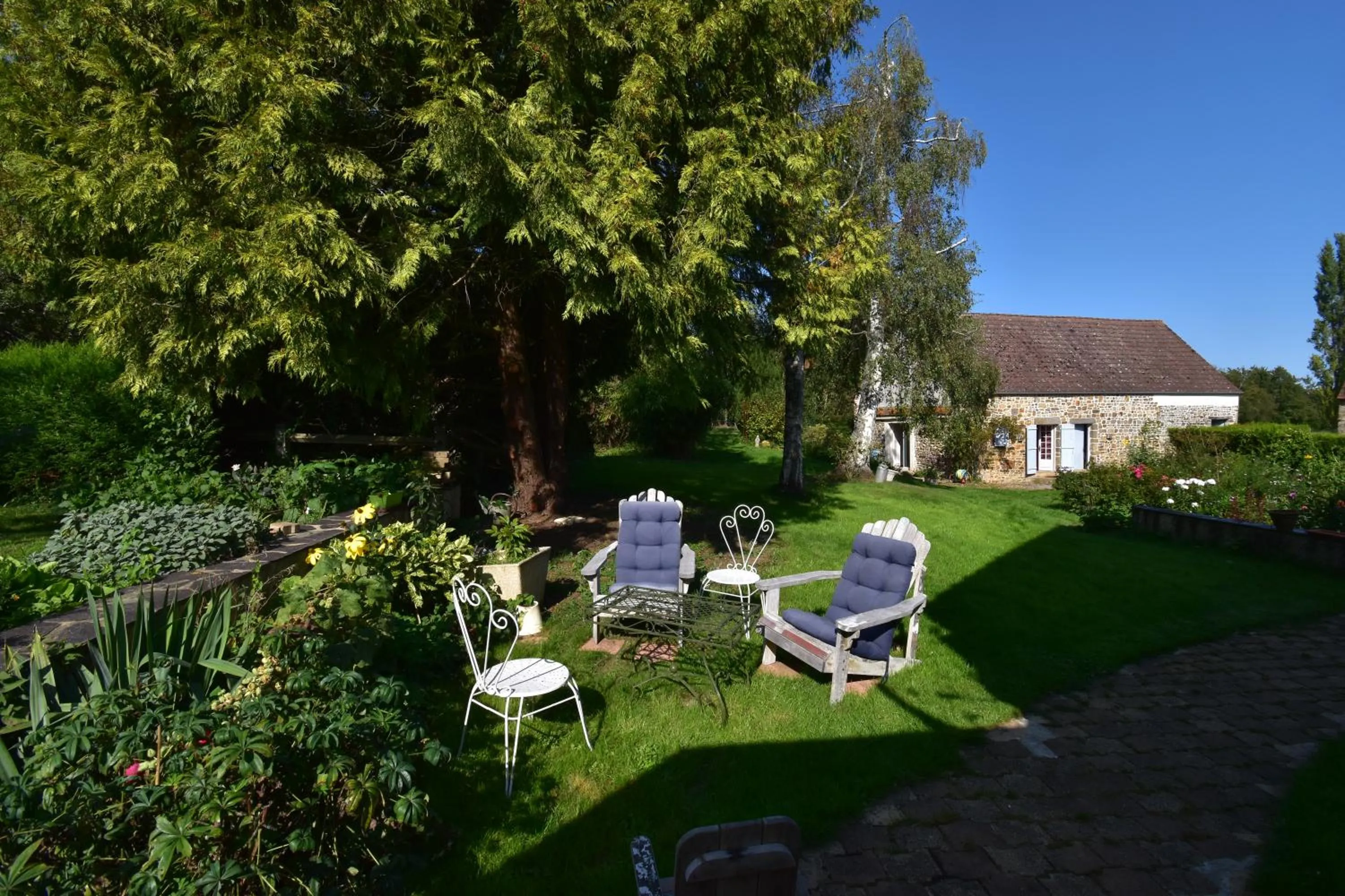 Garden in Ma maison bleue